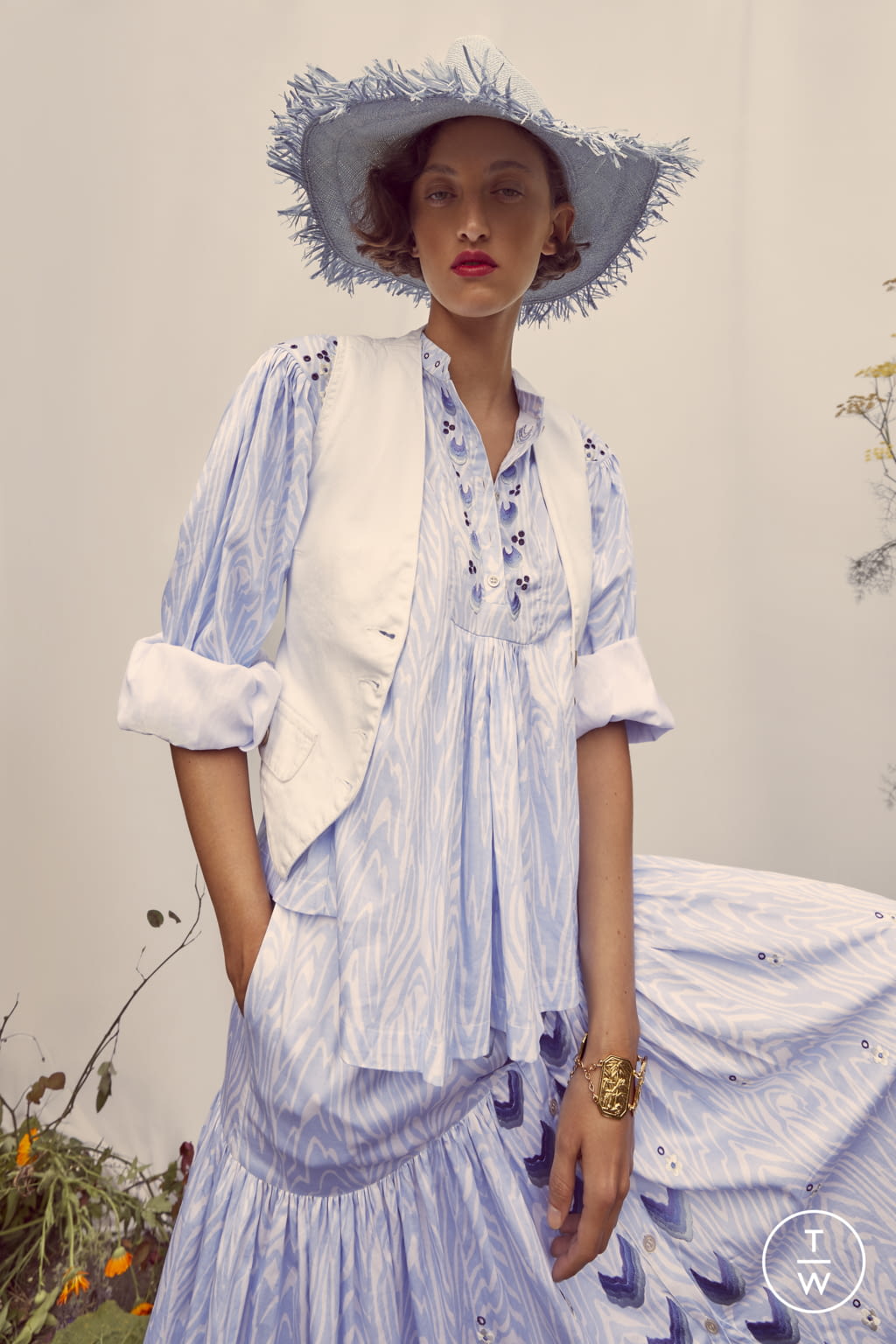 Fashion Week London Spring/Summer 2022 look 37 from the Temperley London collection womenswear