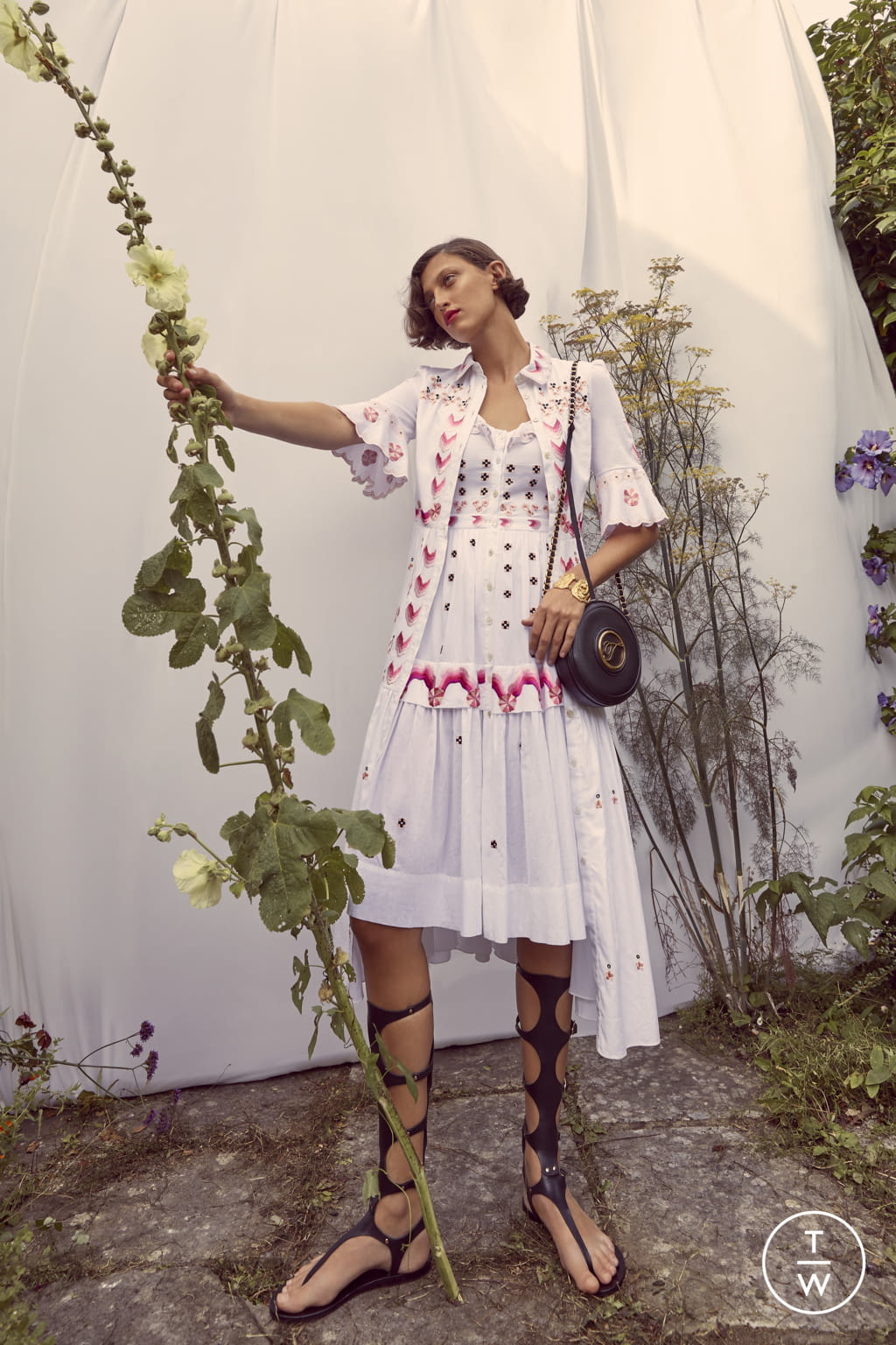 Fashion Week London Spring/Summer 2022 look 44 from the Temperley London collection womenswear