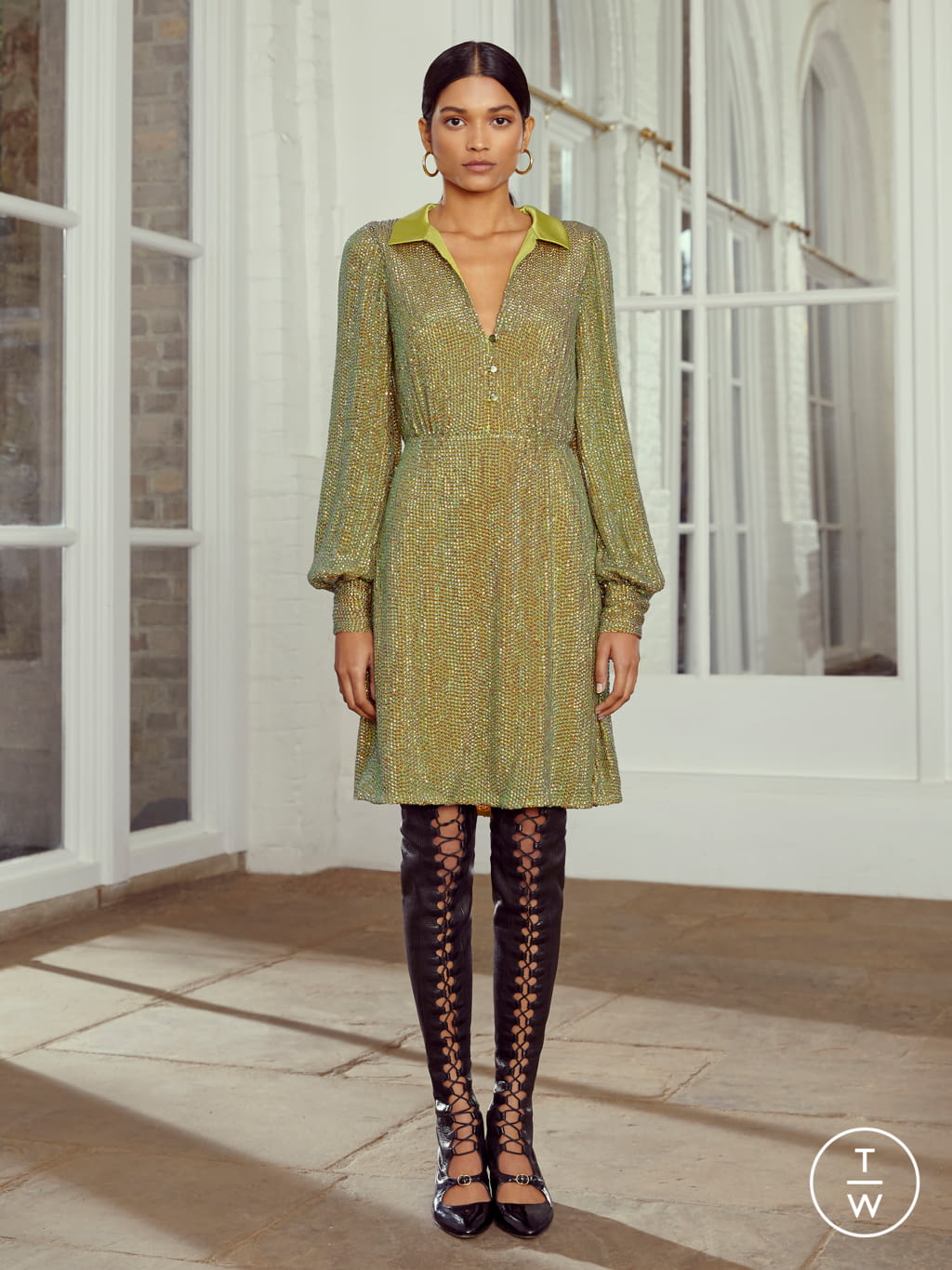 Fashion Week London Resort 2020 look 5 from the Temperley London collection 女装