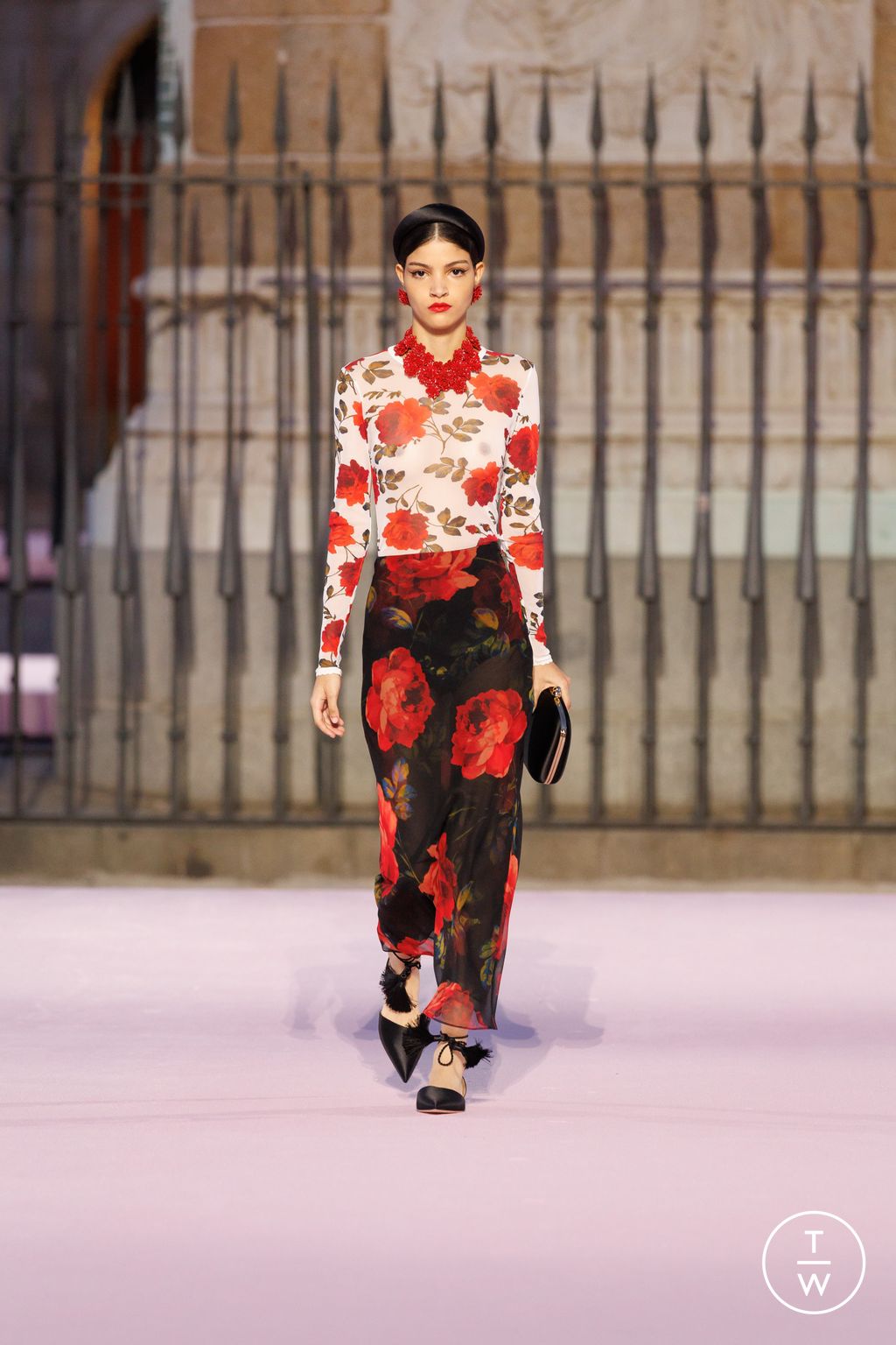 Fashion Week New York Spring/Summer 2026 look 18 from the Carolina Herrera collection womenswear