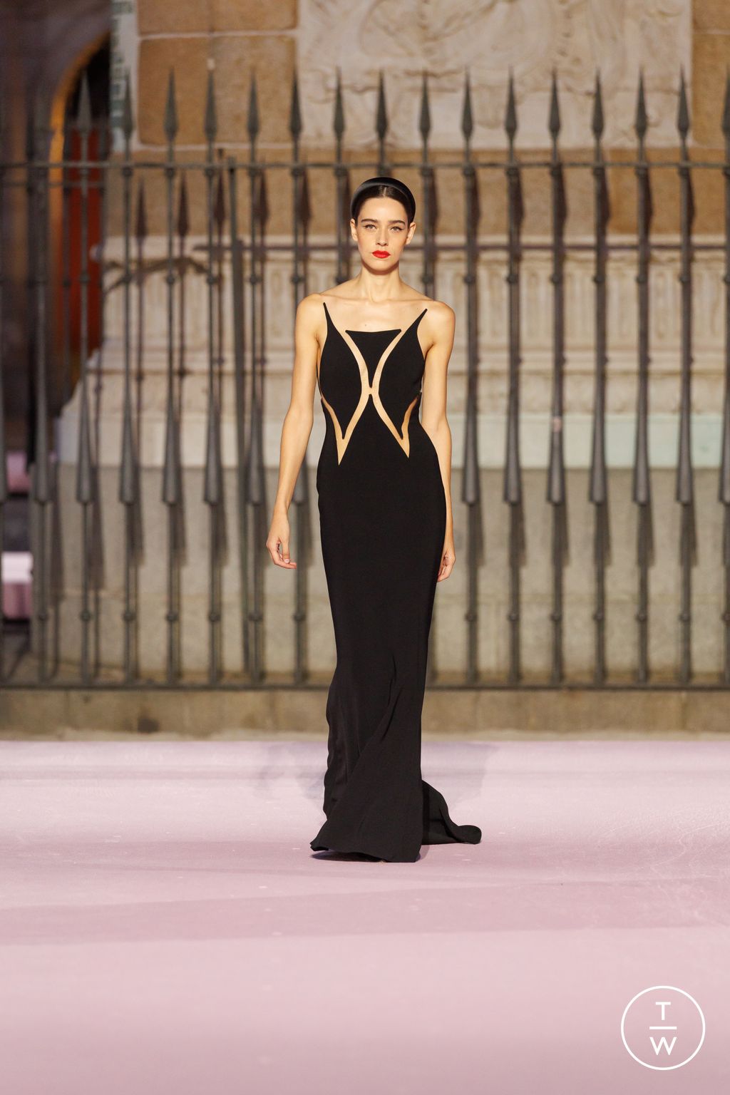 Fashion Week New York Spring/Summer 2026 look 51 from the Carolina Herrera collection 女装