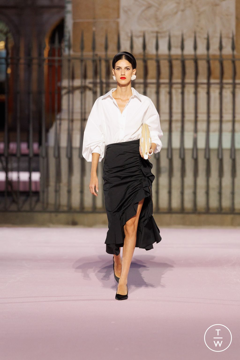 Fashion Week New York Spring/Summer 2026 look 57 de la collection Carolina Herrera womenswear