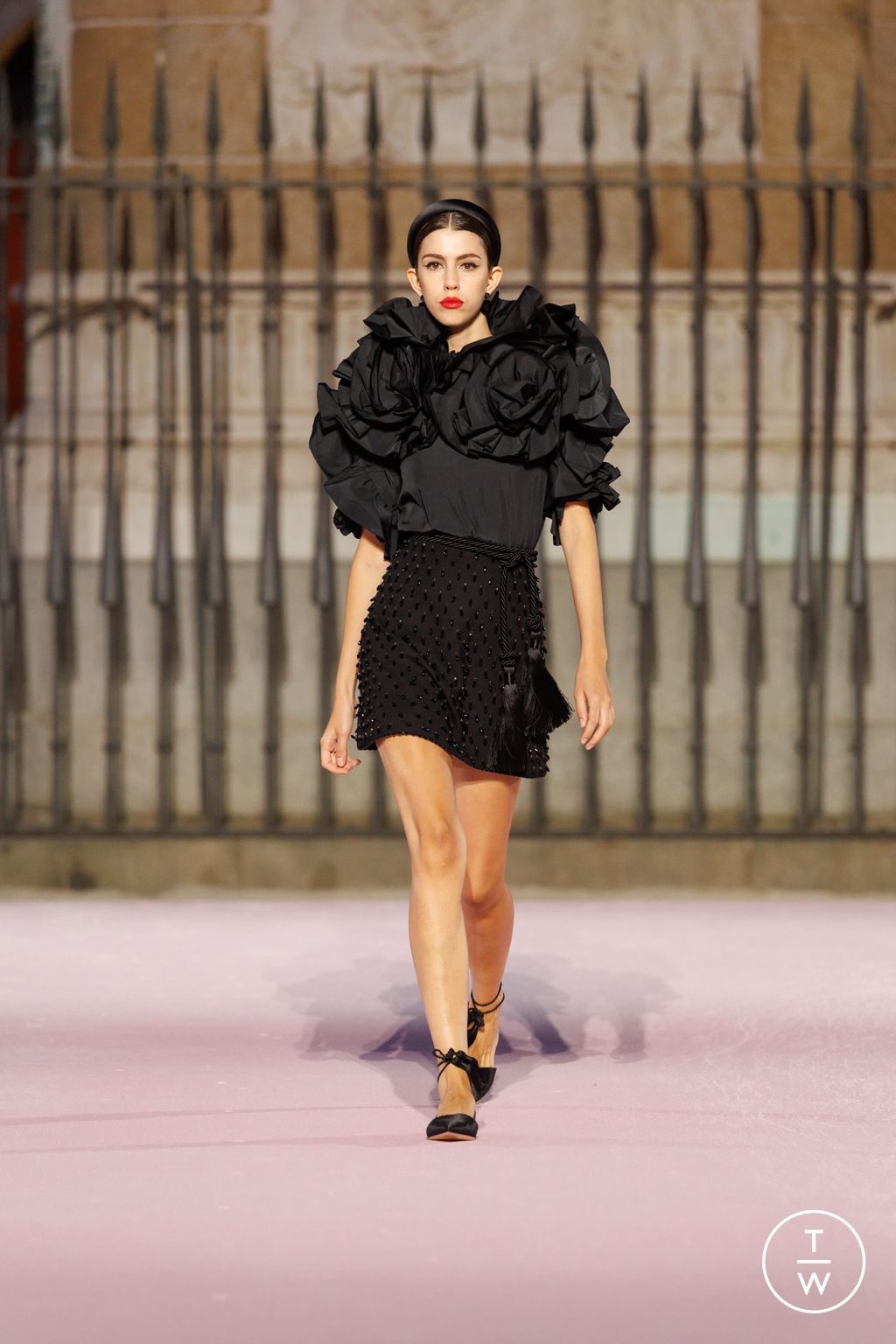 Fashion Week New York Spring/Summer 2026 look 62 from the Carolina Herrera collection womenswear