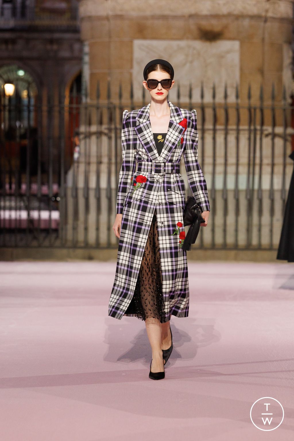 Fashion Week New York Spring/Summer 2026 look 65 from the Carolina Herrera collection 女装