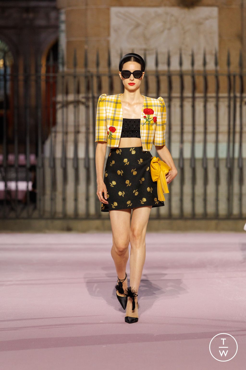 Fashion Week New York Spring/Summer 2026 look 72 from the Carolina Herrera collection womenswear