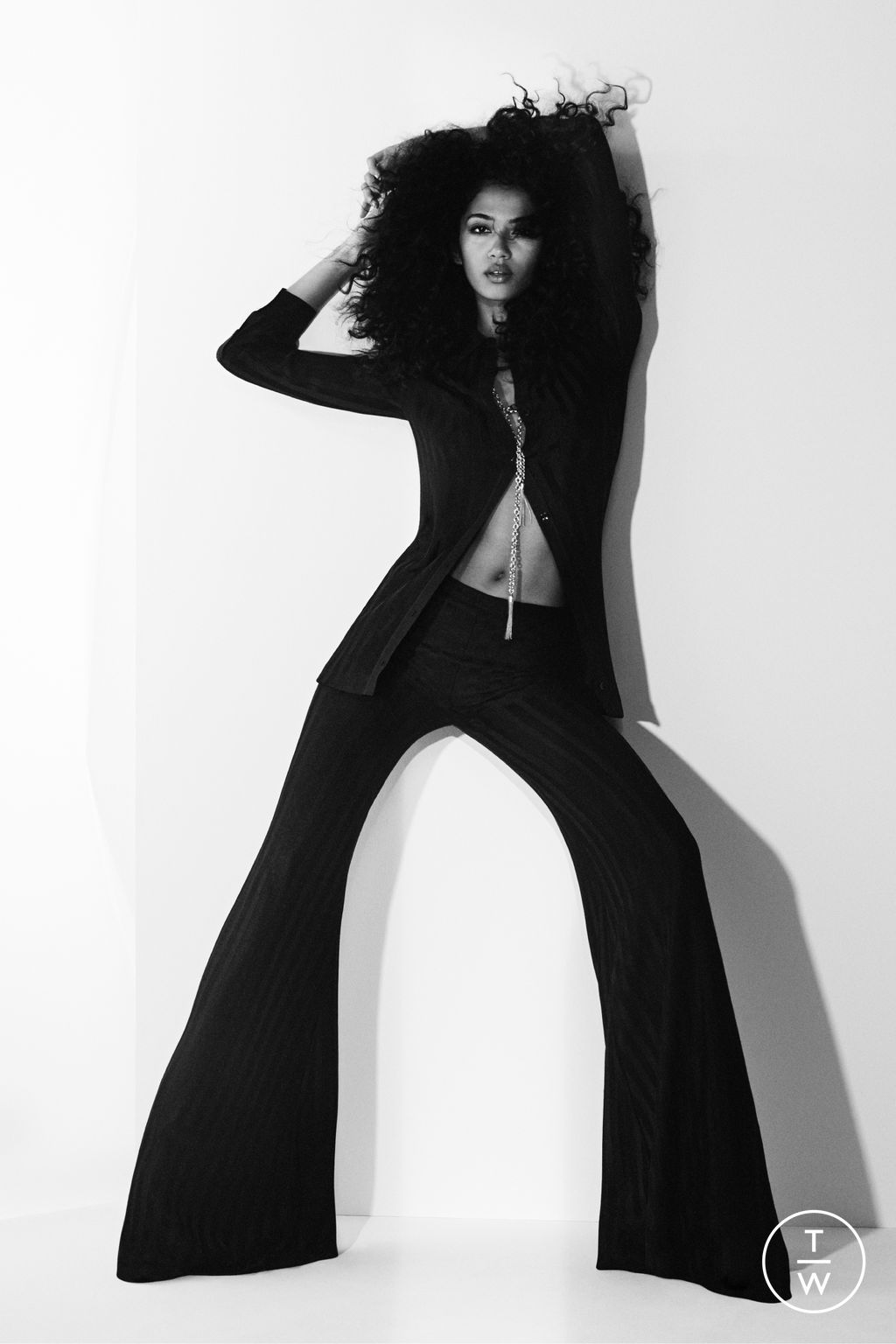 Fashion Week Milan Spring/Summer 2025 look 29 from the Tom Ford collection womenswear