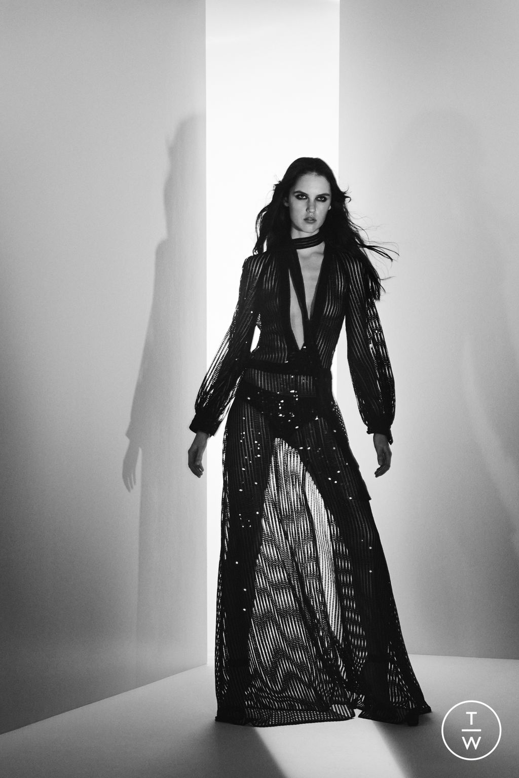 Fashion Week Milan Spring-Summer 2025 look 38 from the Tom Ford collection womenswear