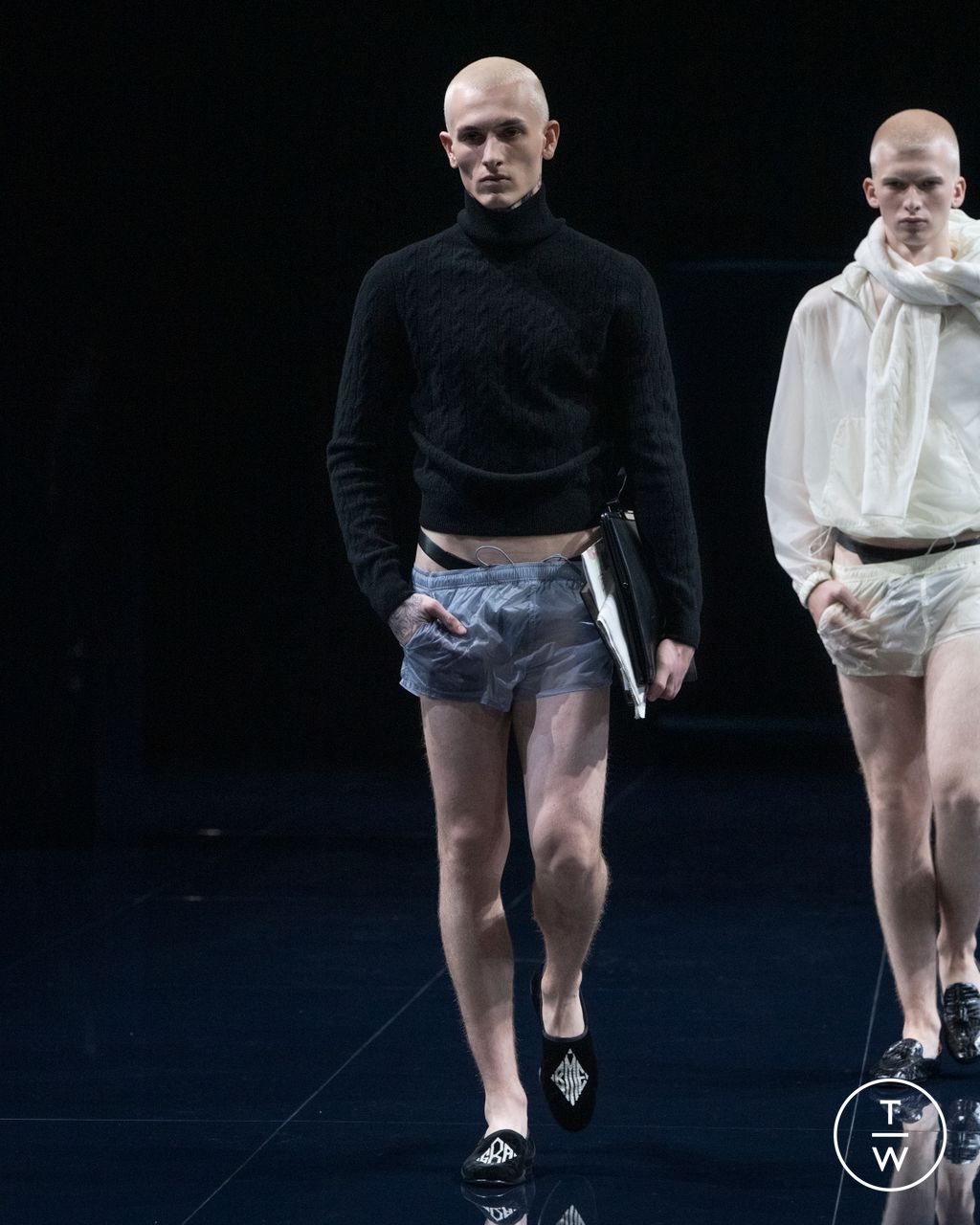 Fashion Week Paris Spring/Summer 2026 look 19 from the Tom Ford collection womenswear