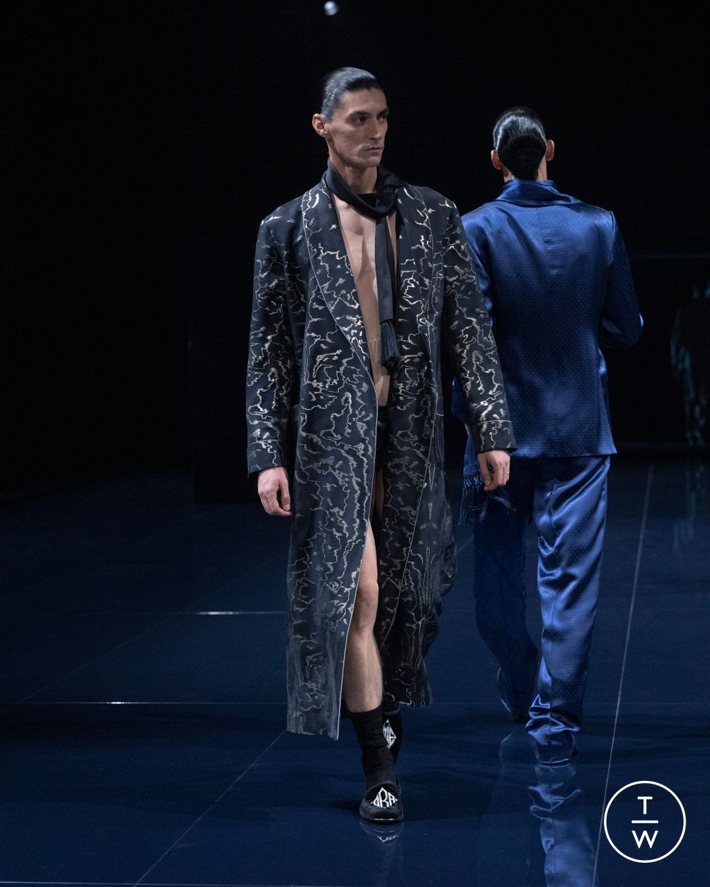 Fashion Week Paris Spring/Summer 2026 look 32 from the Tom Ford collection 女装