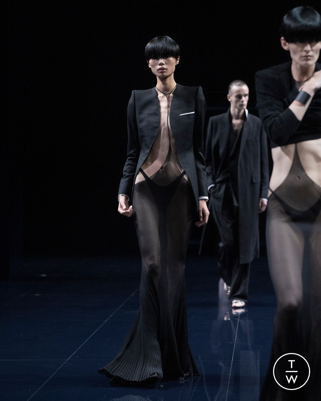 Fashion Week Paris Spring/Summer 2026 look 44 from the Tom Ford collection womenswear