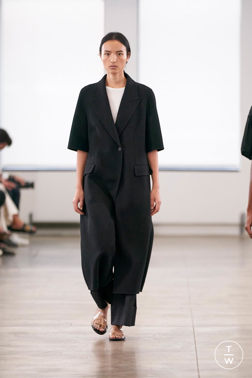 Fashion Week New York Spring/Summer 2020 look 7 from the The Row collection 女装