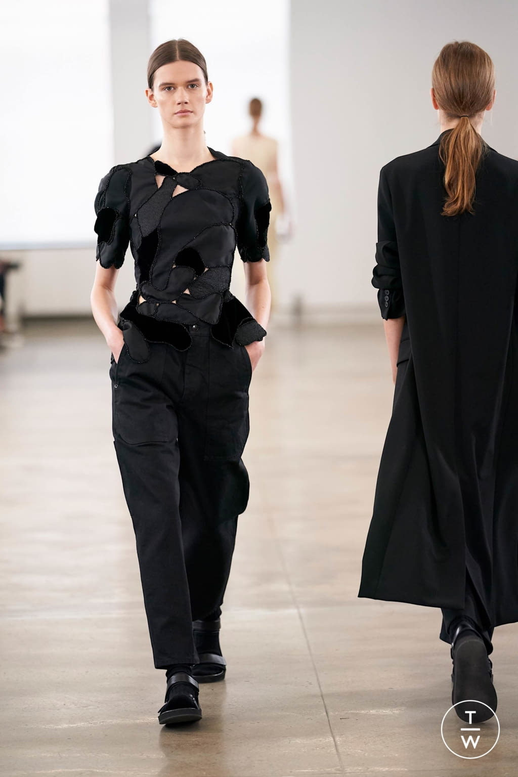 Fashion Week New York Spring/Summer 2020 look 32 from the The Row collection womenswear