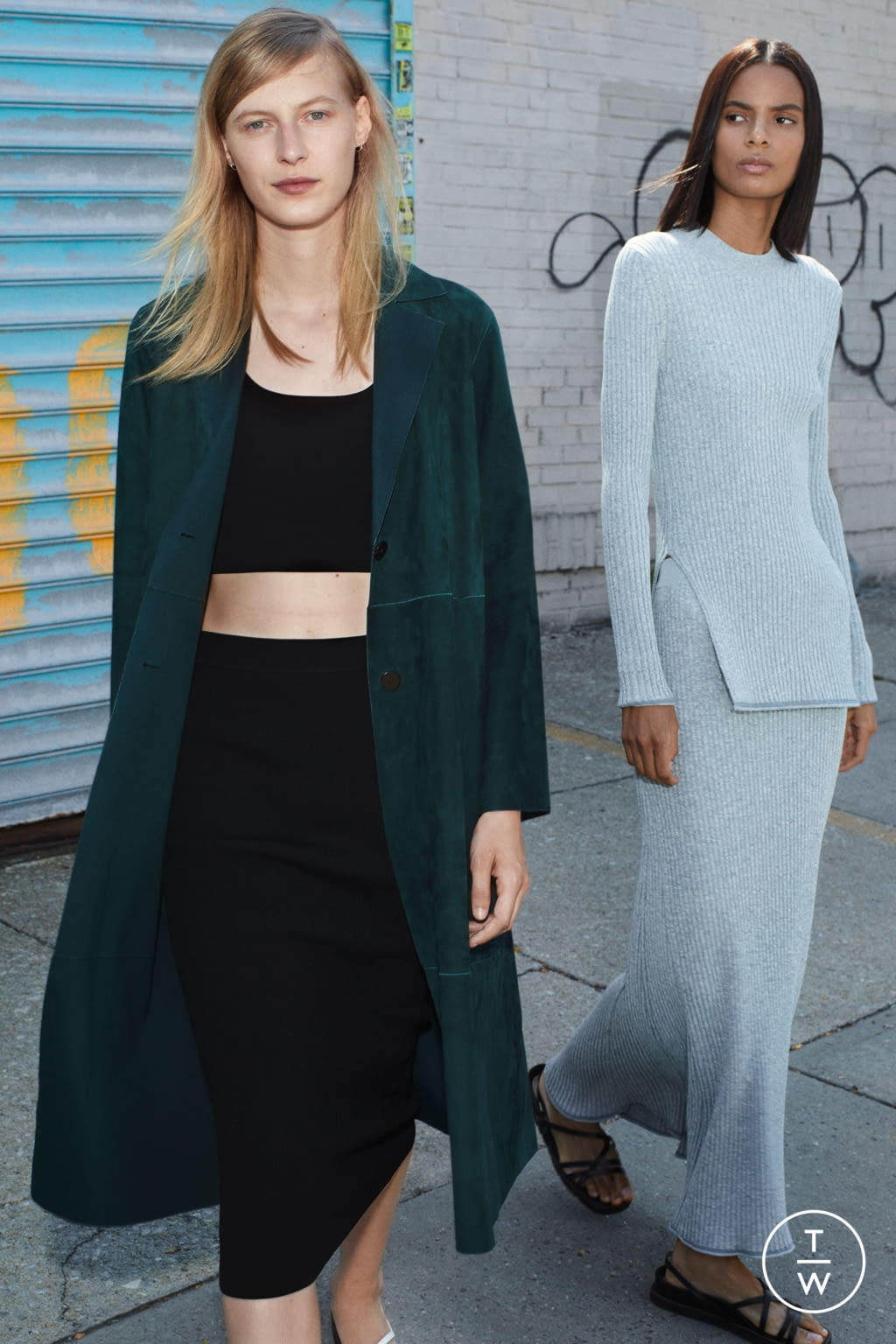 Fashion Week New York Spring/Summer 2021 look 1 de la collection Theory womenswear