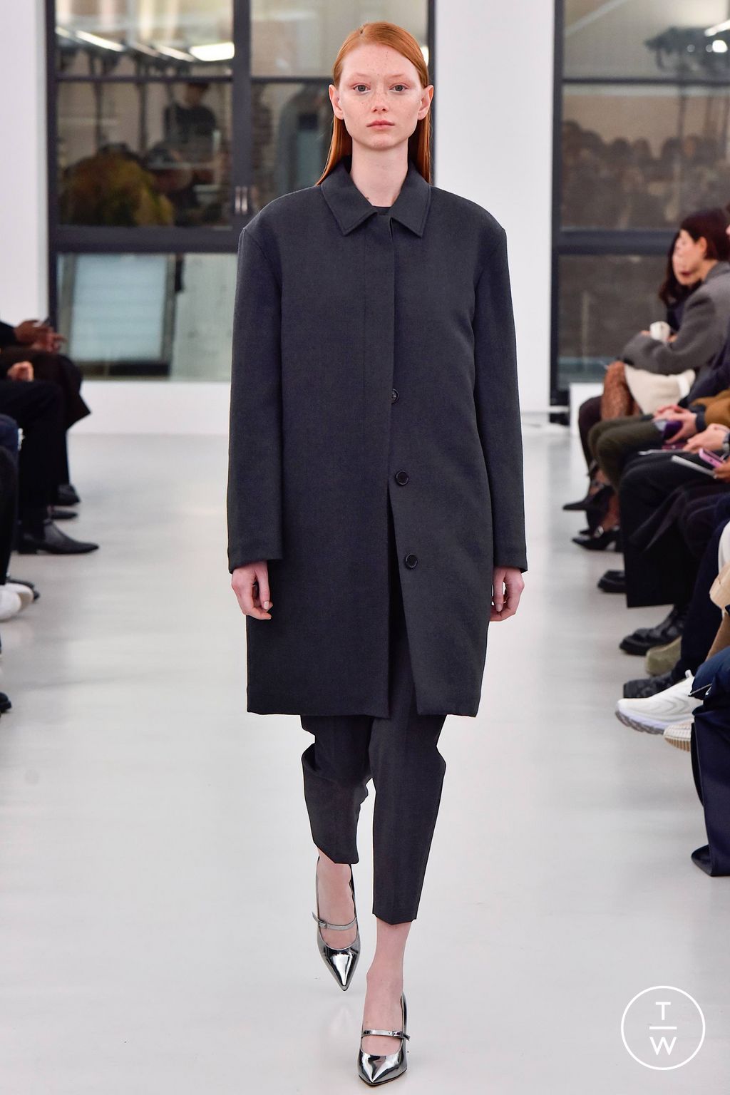 Fashion Week New York Fall/Winter 2023 look 14 de la collection Theory womenswear