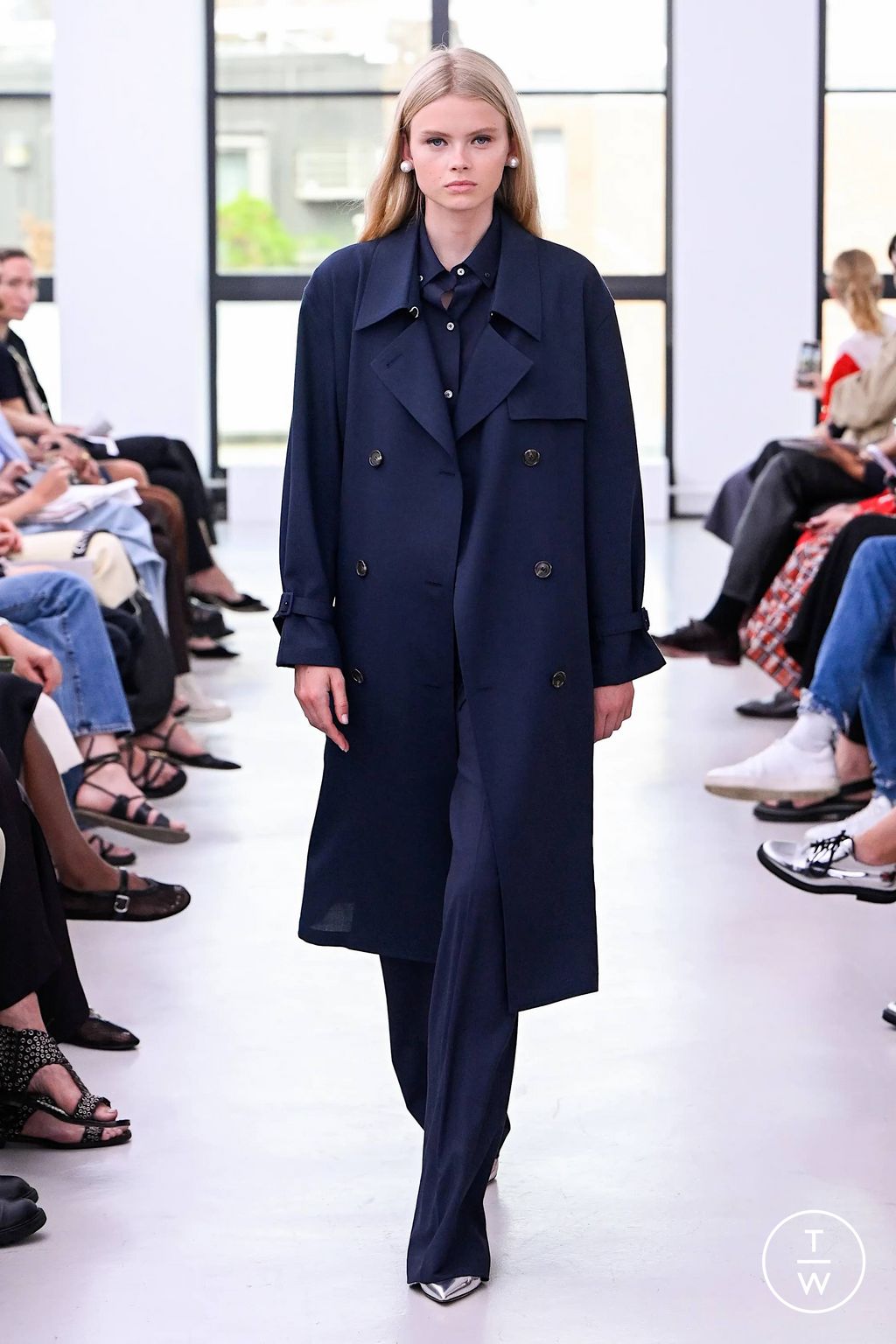Fashion Week New York Spring/Summer 2024 look 11 from the Theory collection 女装