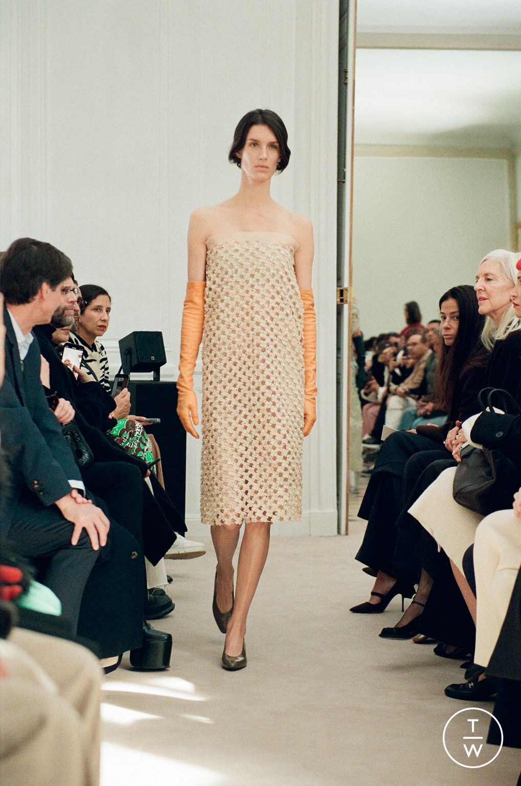 Fashion Week Paris Fall/Winter 2023 look 25 de la collection The Row womenswear