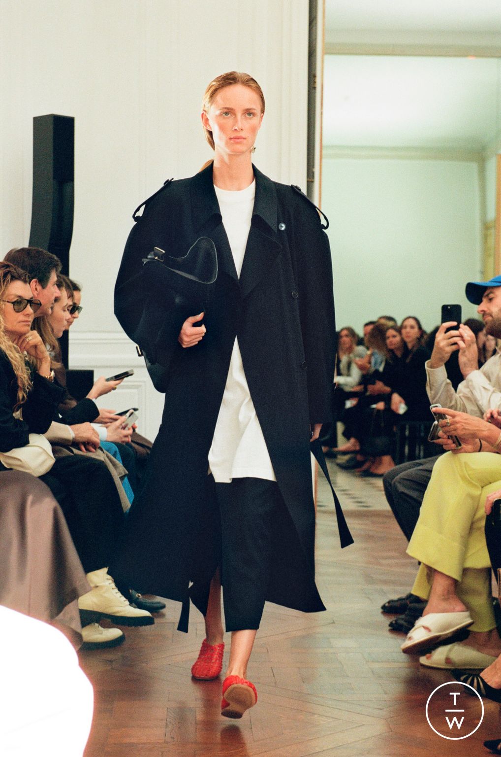 Fashion Week Paris Spring/Summer 2024 look 1 from the The Row collection womenswear