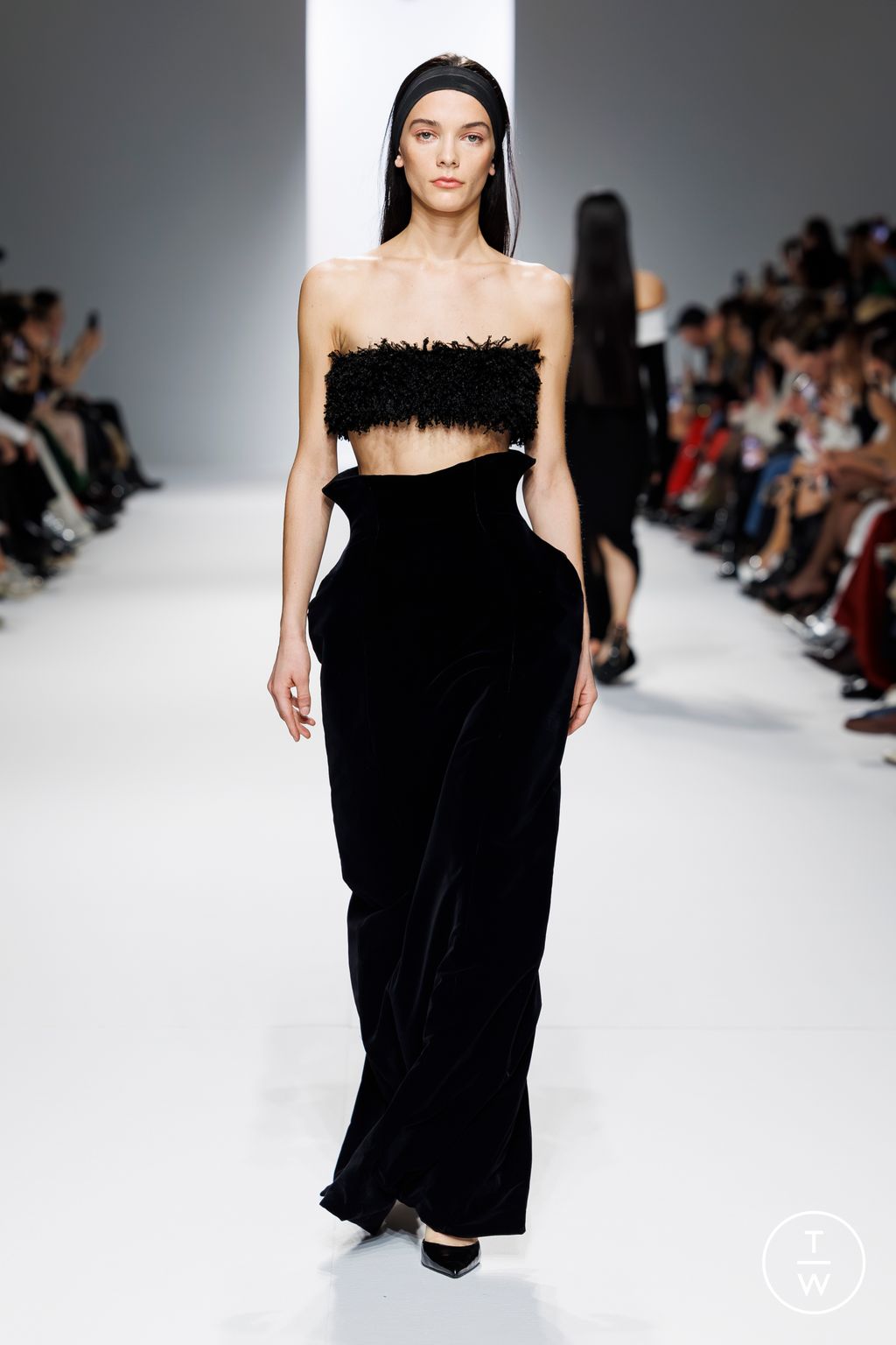 Fashion Week Paris Fall/Winter 2024 look 63 from the Theunissen collection womenswear