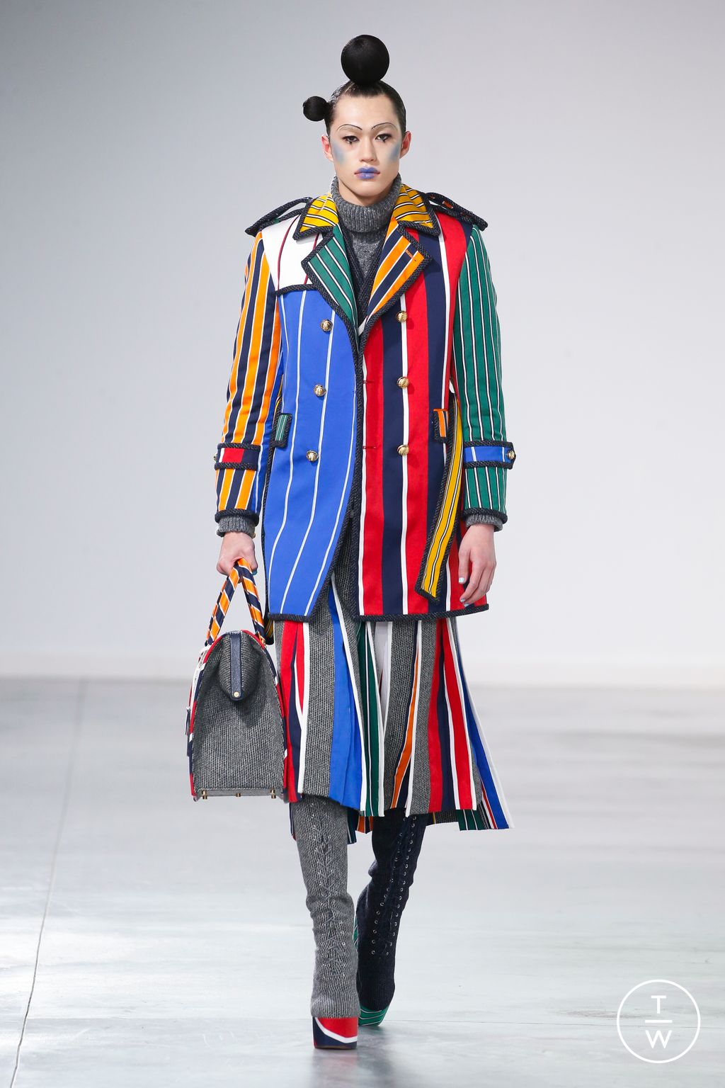 Fashion Week New York Fall/Winter 2022 look 48 from the Thom Browne collection 女装