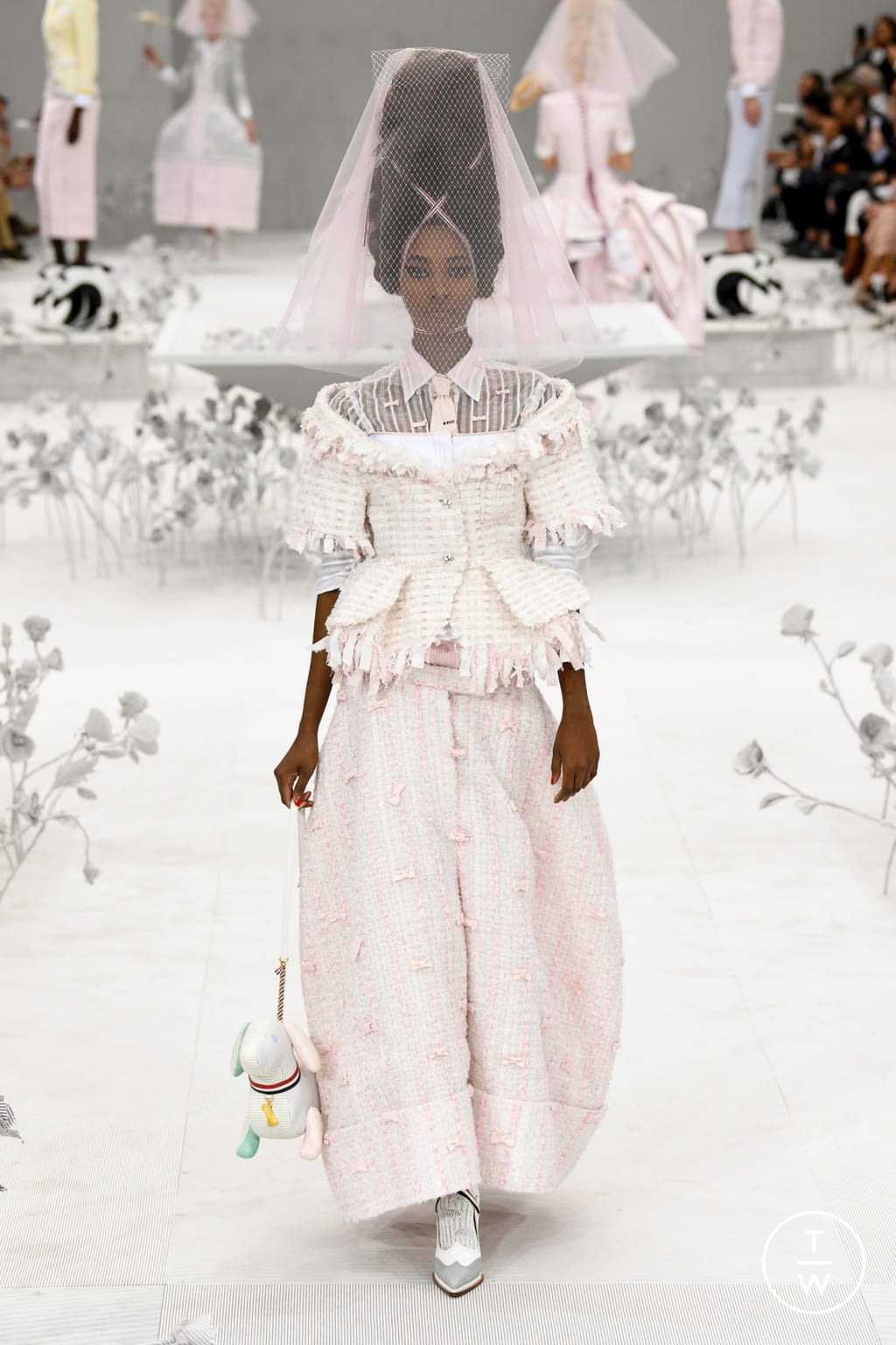 Fashion Week Paris Spring/Summer 2020 look 9 from the Thom Browne collection womenswear