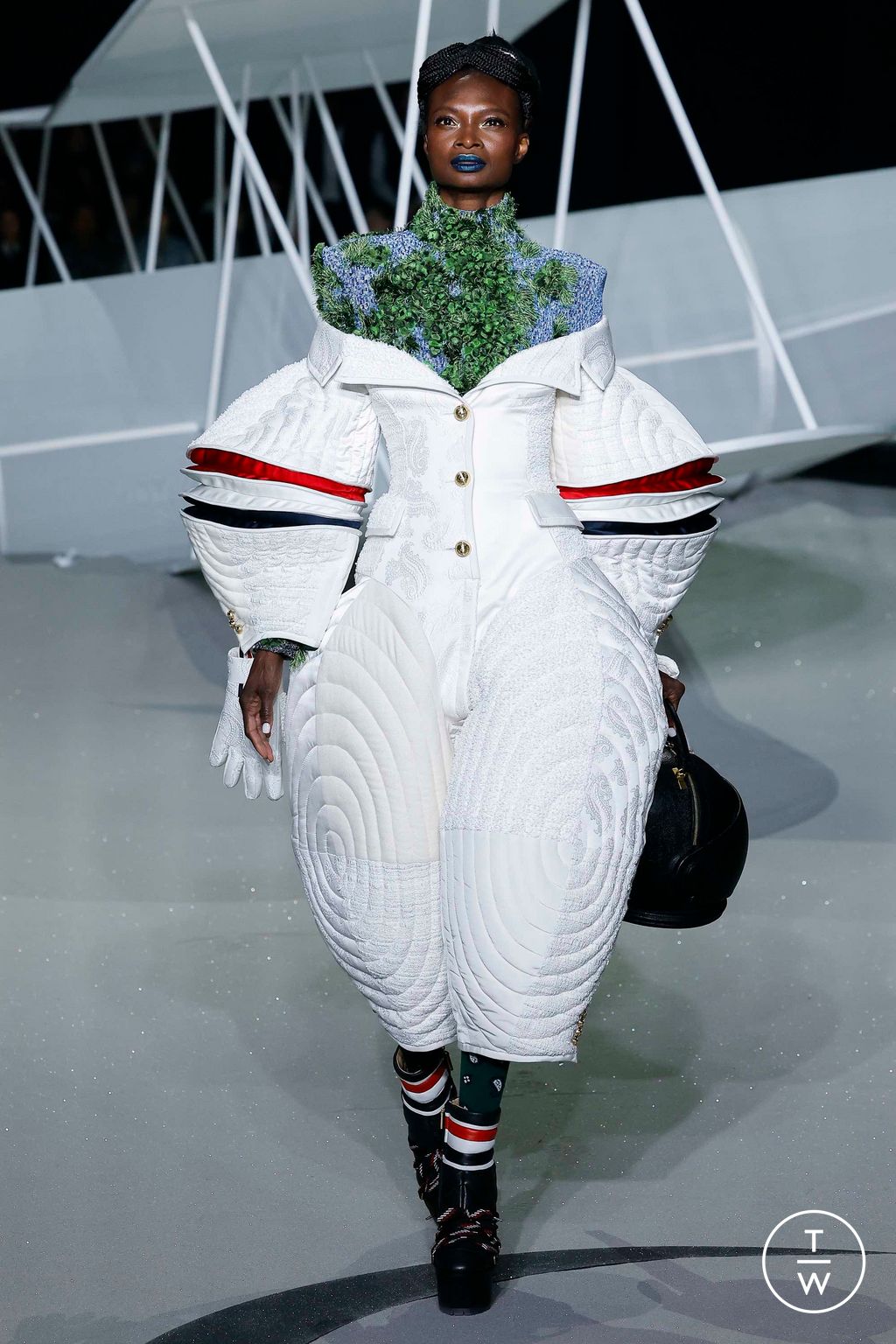 Fashion Week New York Fall/Winter 2023 look 1 from the Thom Browne collection womenswear
