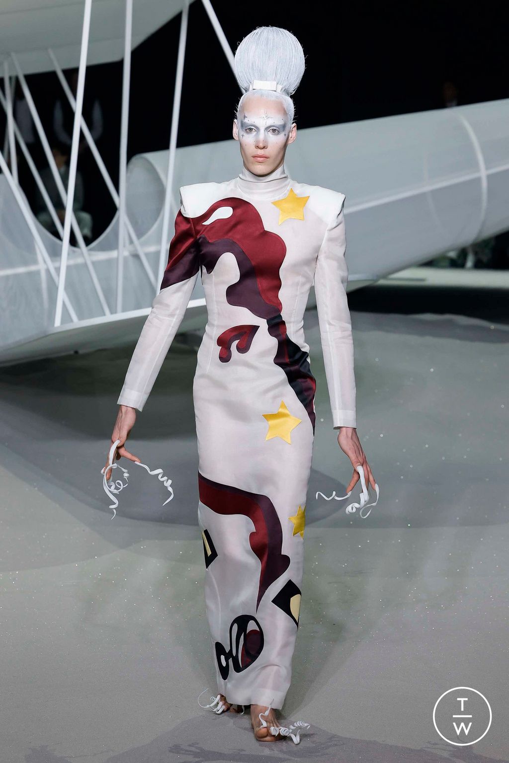 Fashion Week New York Fall/Winter 2023 look 6 from the Thom Browne collection womenswear