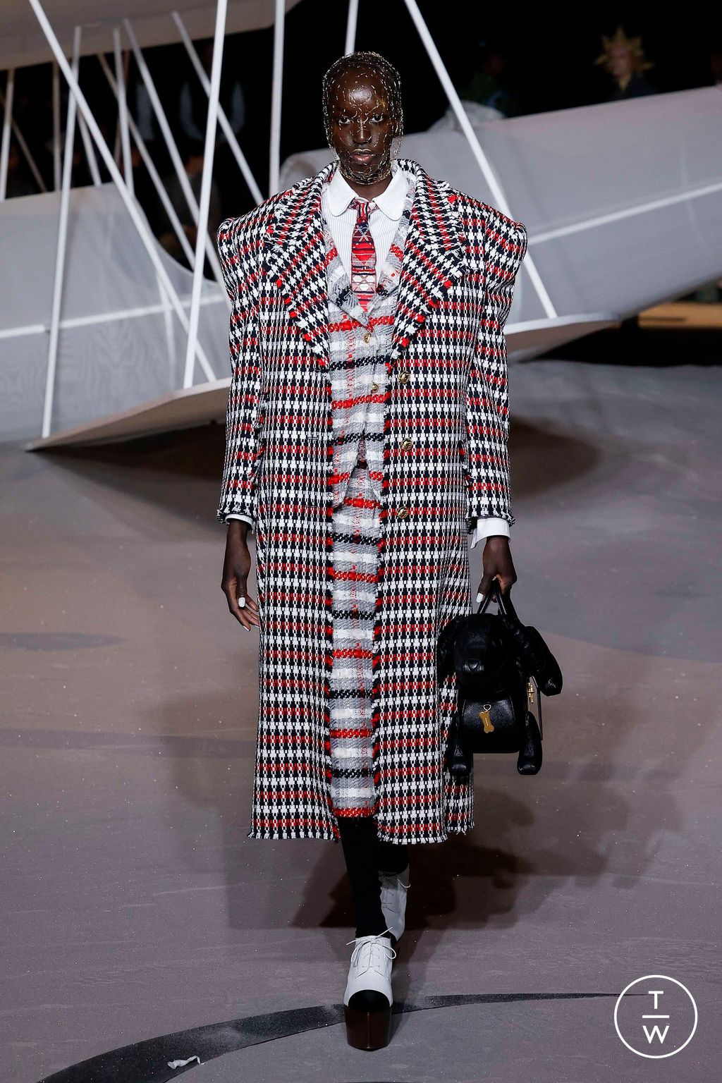 Fashion Week New York Fall/Winter 2023 look 10 from the Thom Browne collection womenswear