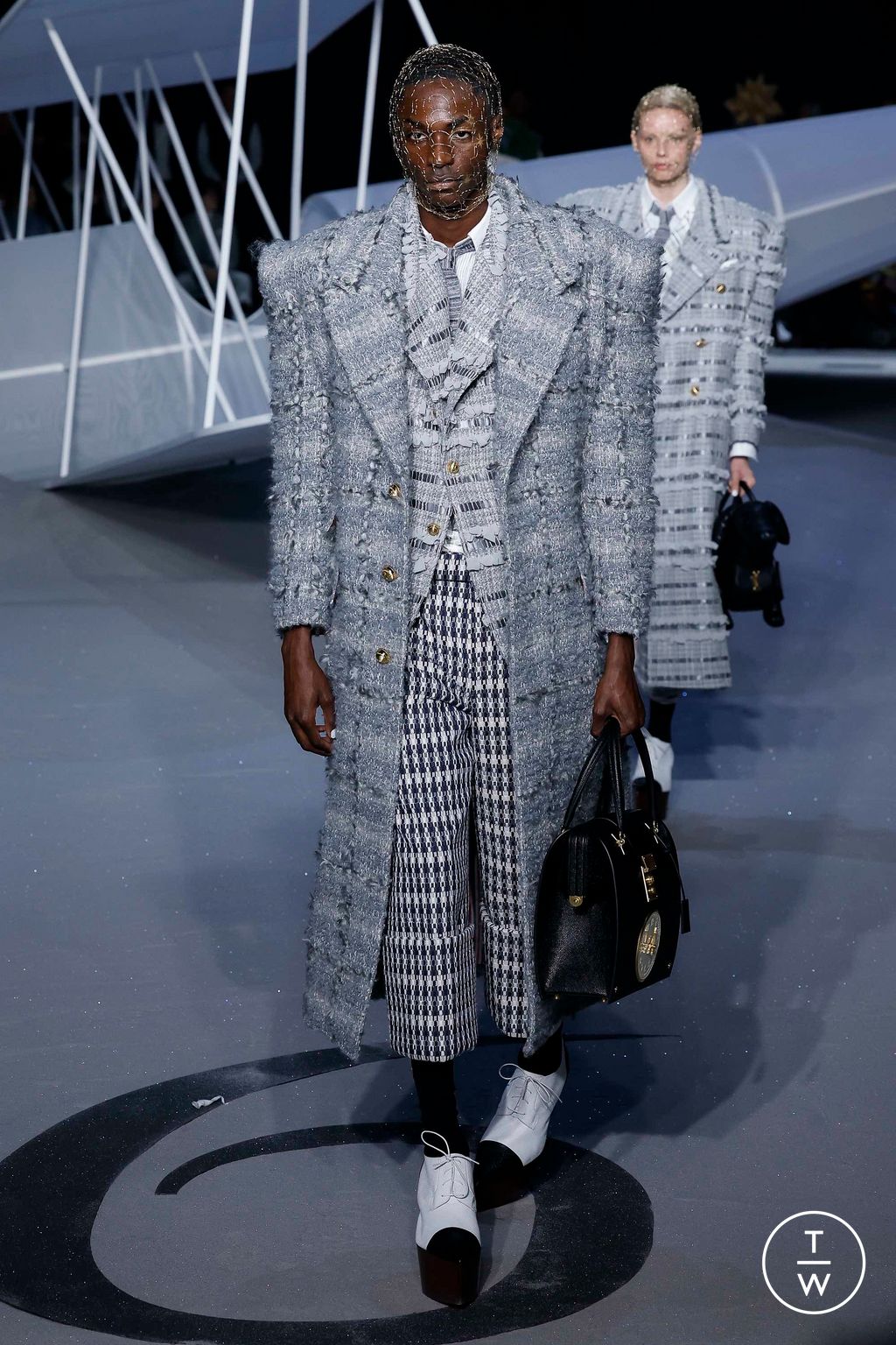 Fashion Week New York Fall/Winter 2023 look 11 from the Thom Browne collection 女装