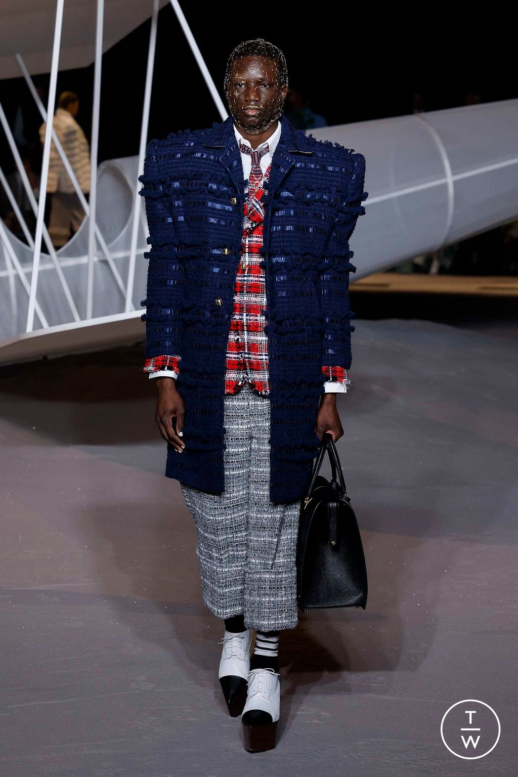 Fashion Week New York Fall/Winter 2023 look 21 from the Thom Browne collection womenswear