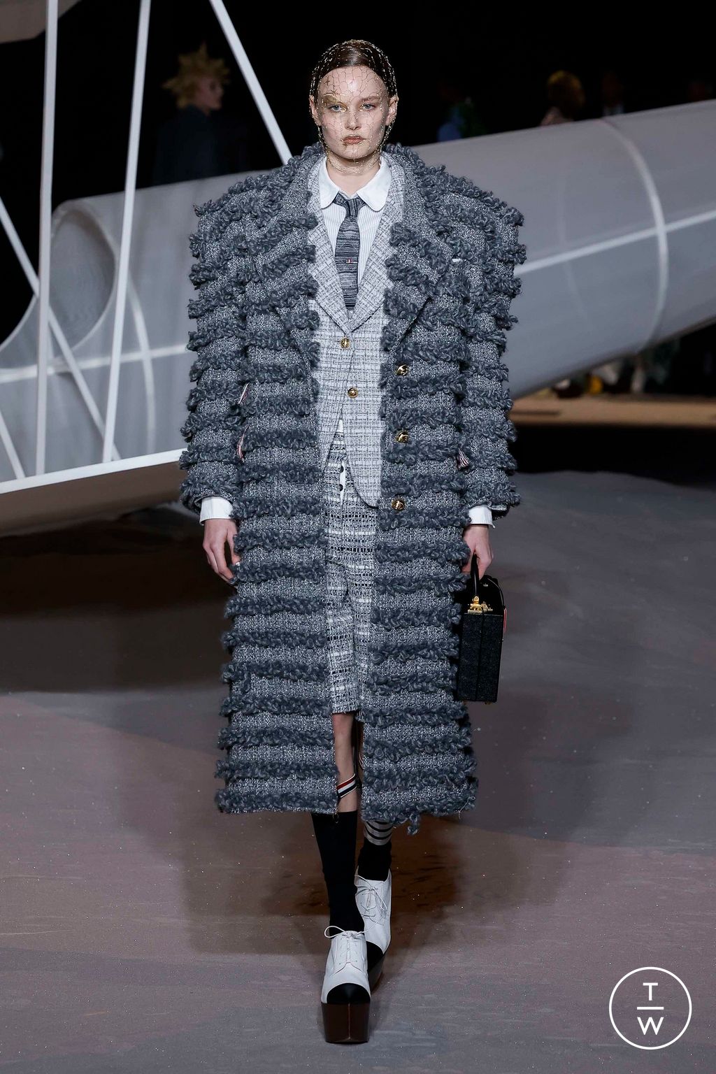 Fashion Week New York Fall/Winter 2023 look 24 from the Thom Browne collection 女装