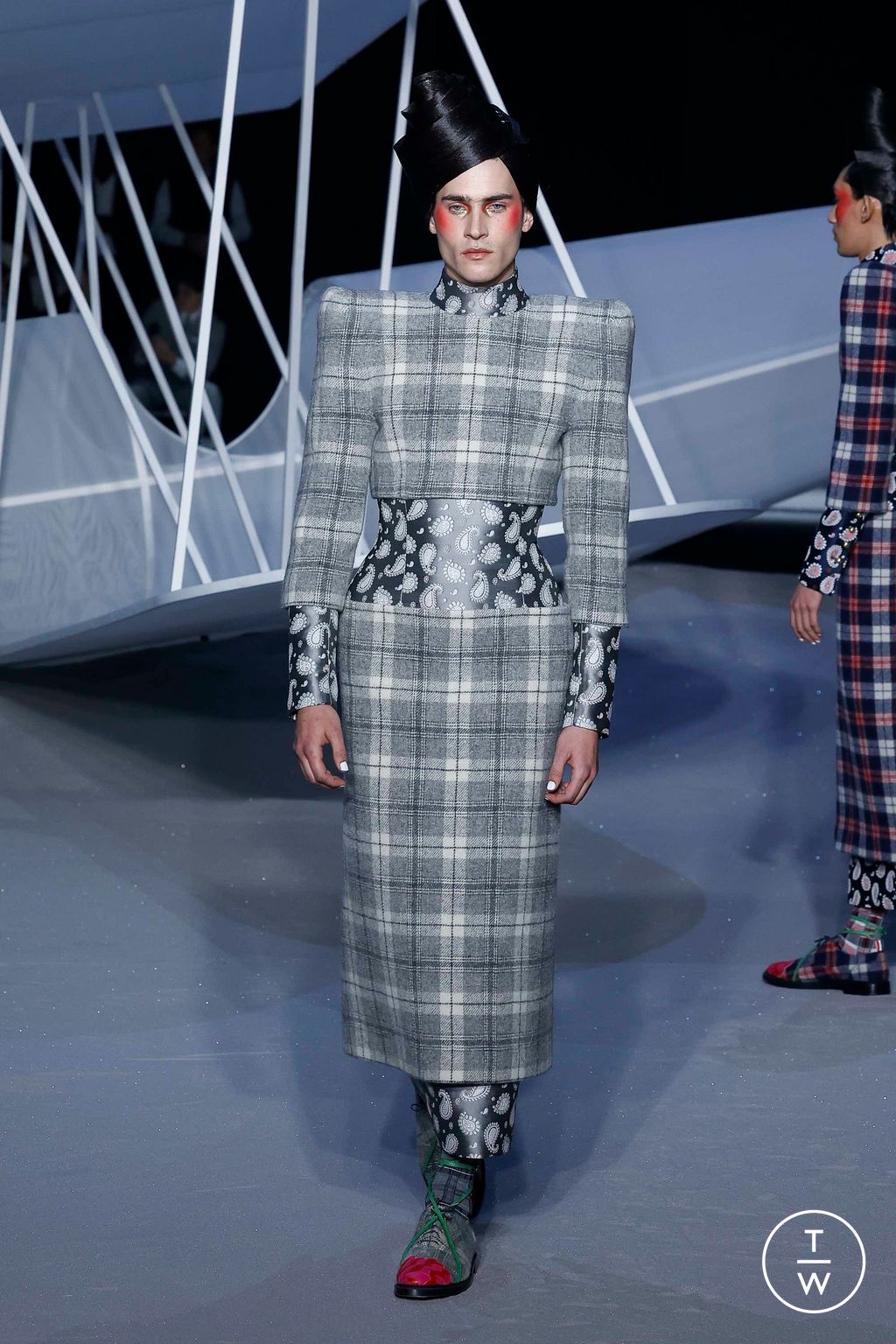 Fashion Week New York Fall/Winter 2023 look 37 from the Thom Browne collection 女装