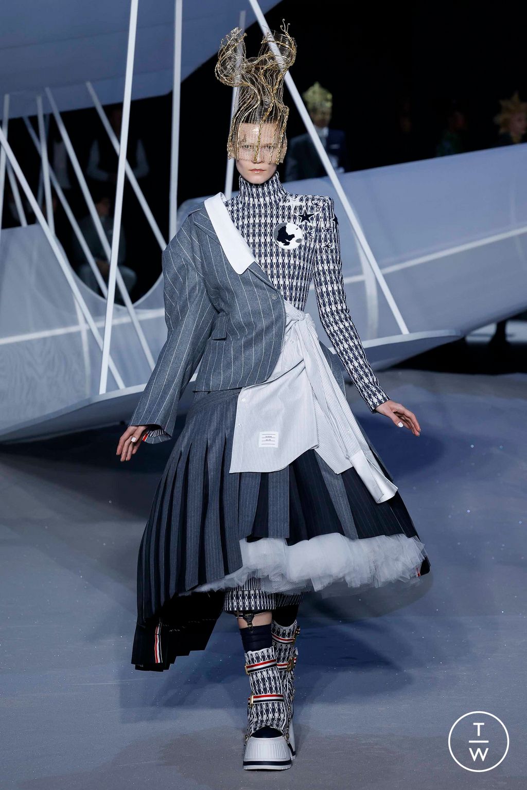 Fashion Week New York Fall/Winter 2023 look 41 from the Thom Browne collection womenswear