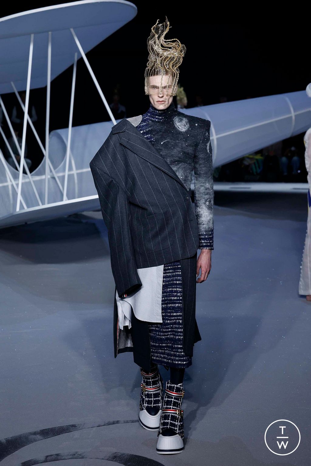 Fashion Week New York Fall/Winter 2023 look 44 from the Thom Browne collection womenswear