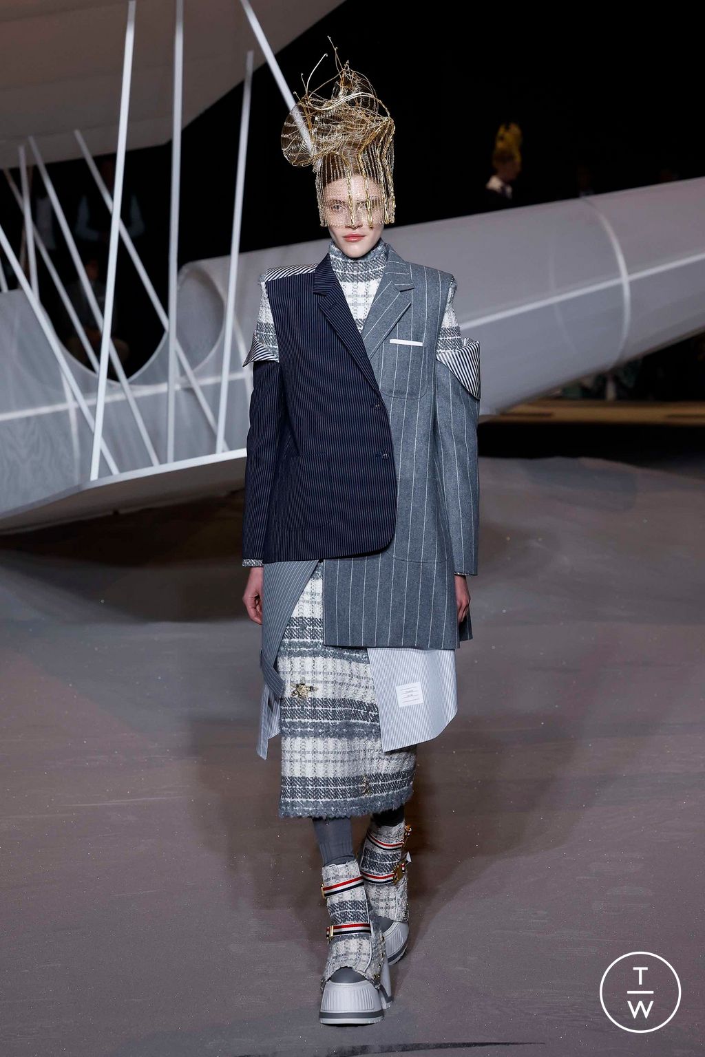 Fashion Week New York Fall/Winter 2023 look 45 from the Thom Browne collection 女装