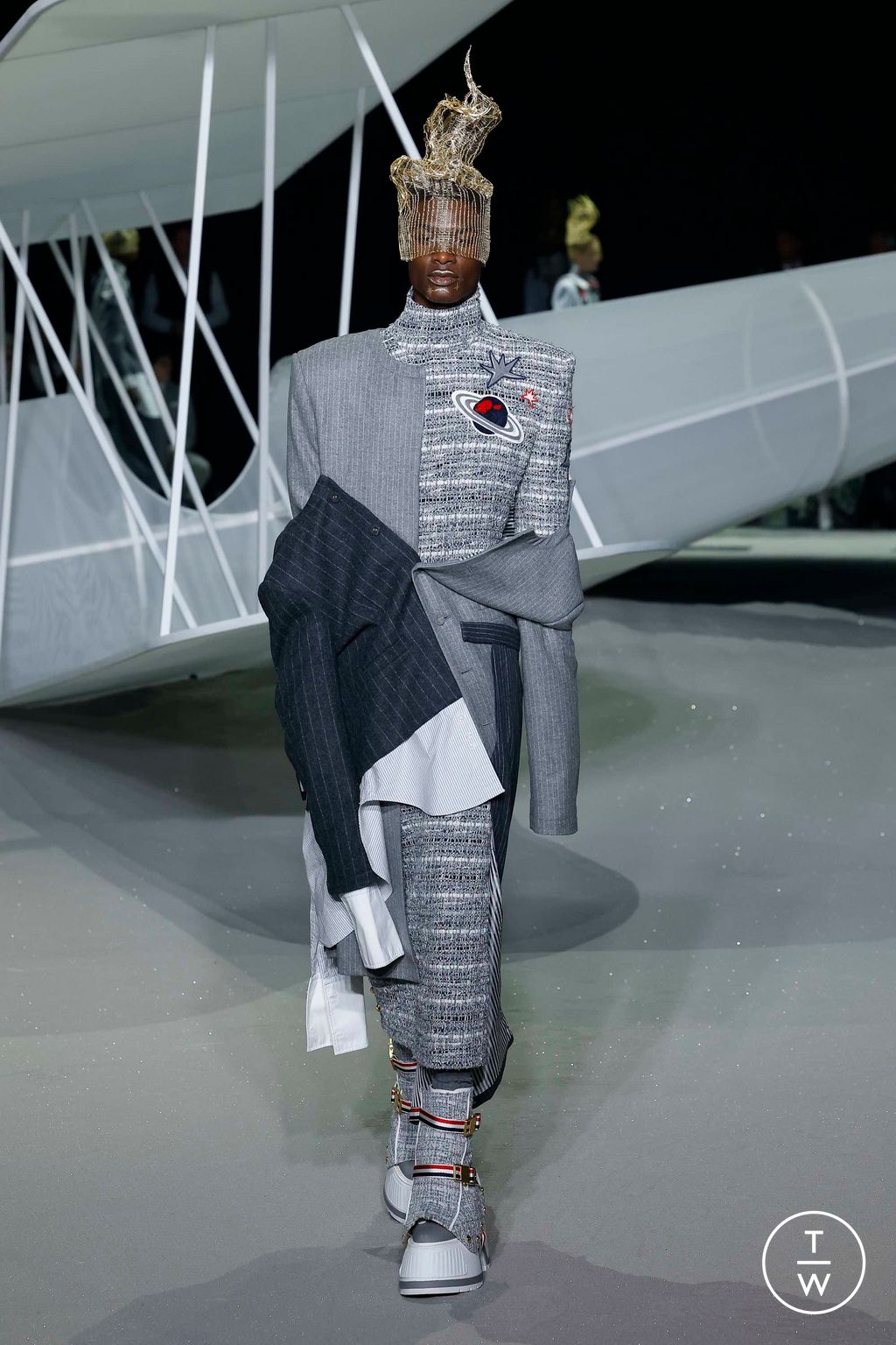 Fashion Week New York Fall/Winter 2023 look 46 from the Thom Browne collection 女装