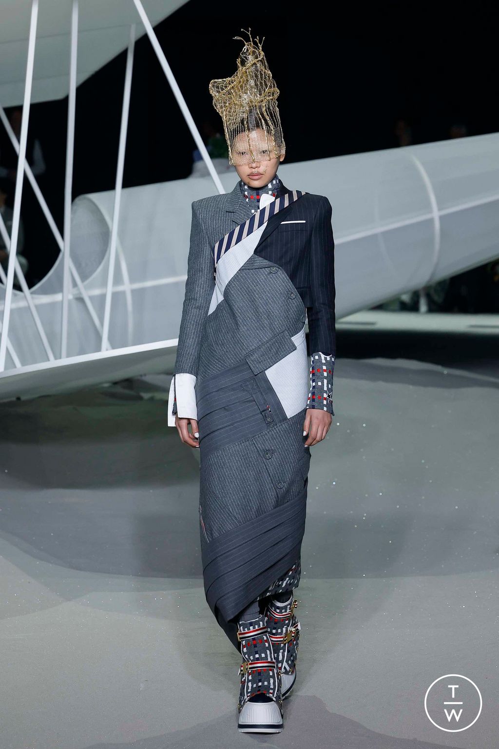 Fashion Week New York Fall/Winter 2023 look 58 from the Thom Browne collection womenswear