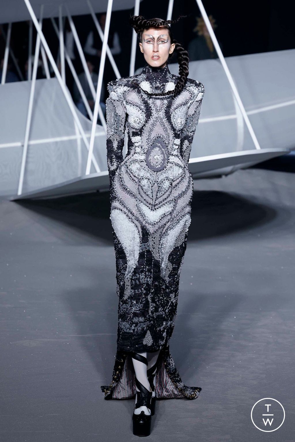 Fashion Week New York Fall/Winter 2023 look 63 from the Thom Browne collection 女装
