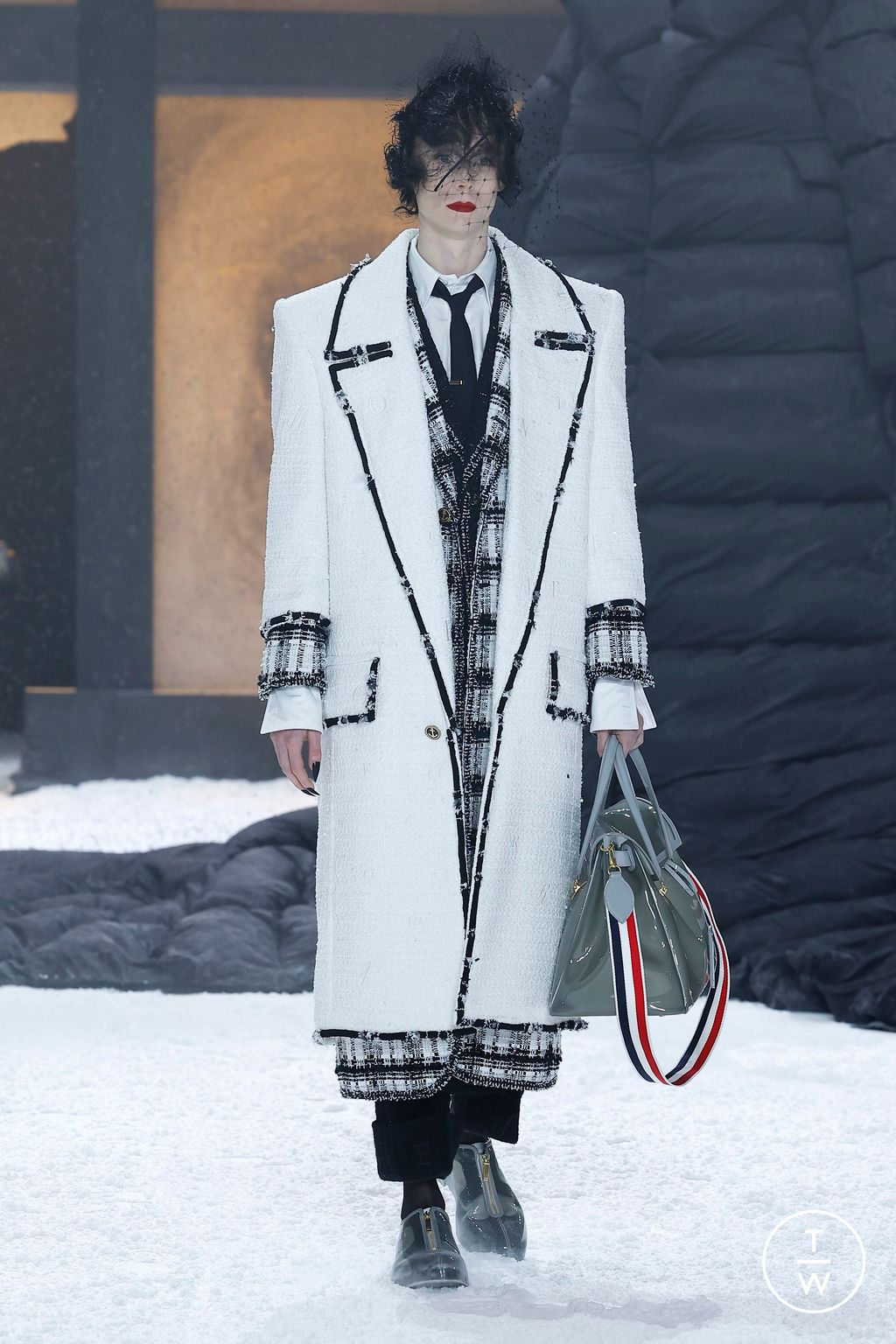 Fashion Week New York Fall/Winter 2024 look 7 from the Thom Browne collection womenswear