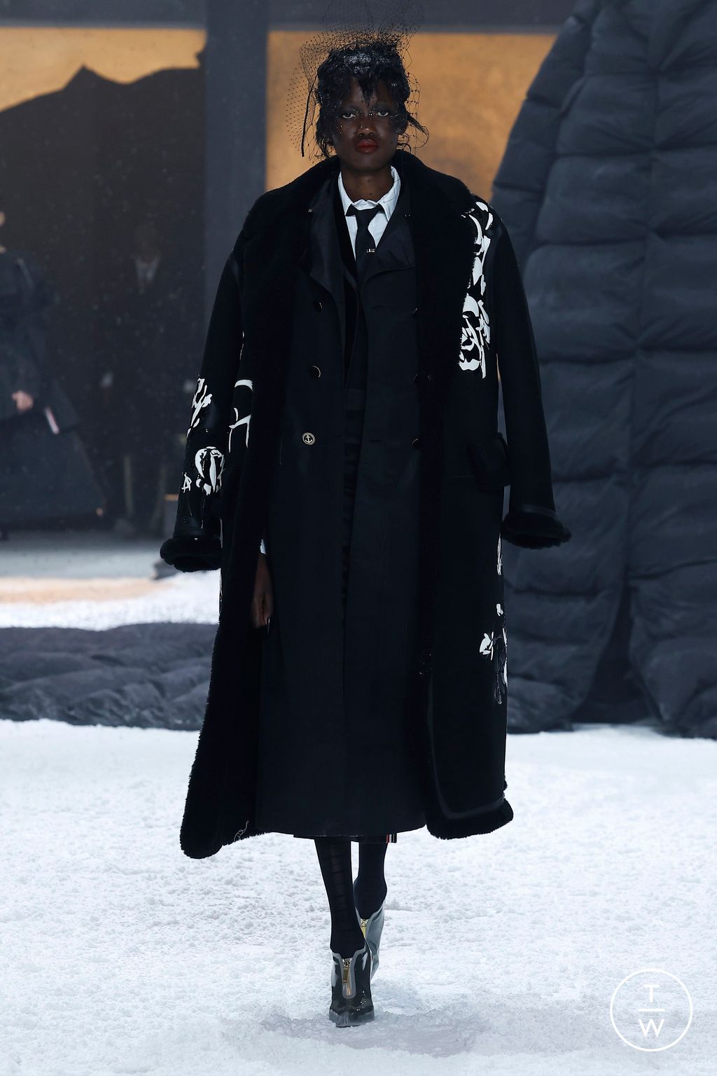 Fashion Week New York Fall/Winter 2024 look 11 from the Thom Browne collection womenswear