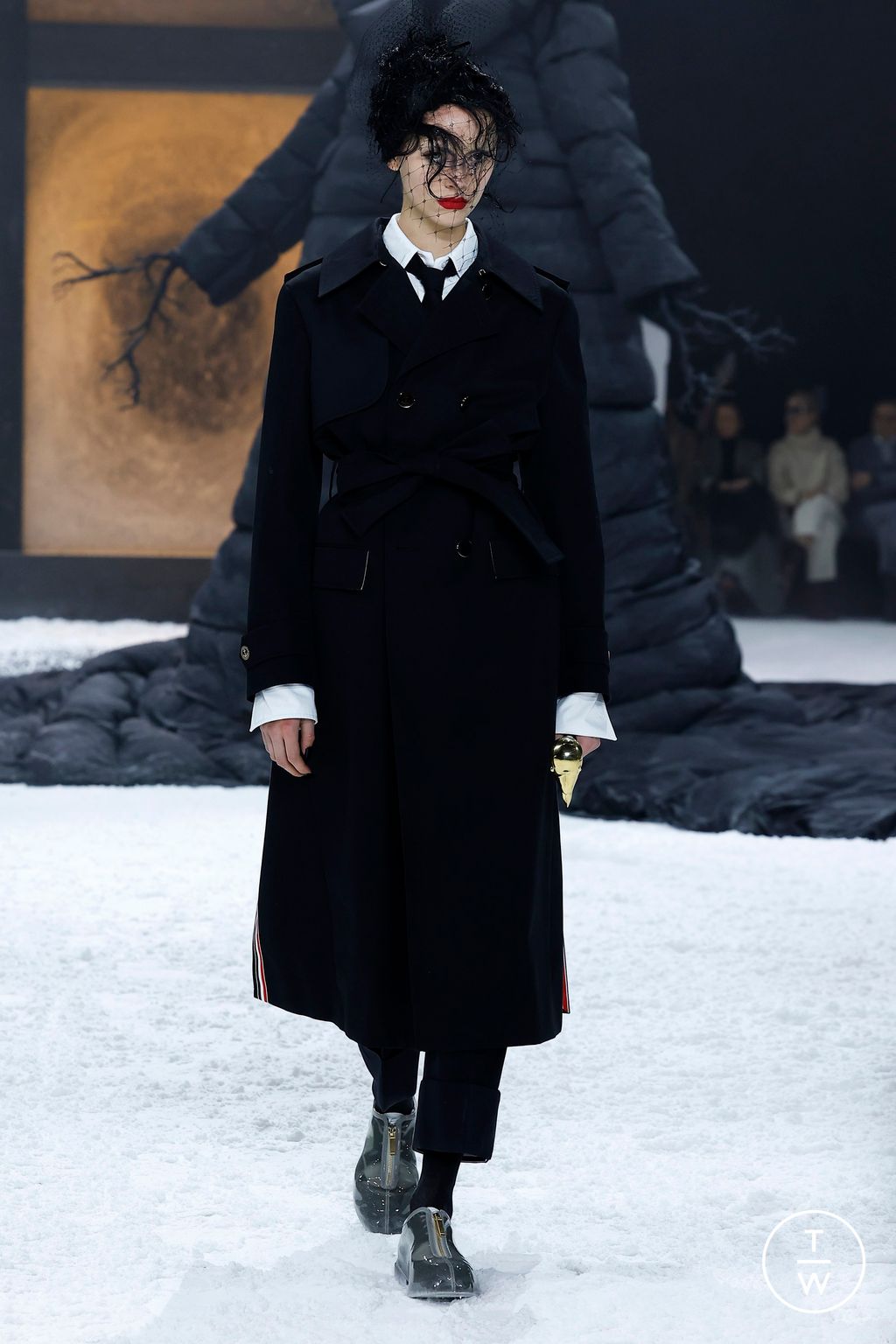 Fashion Week New York Fall/Winter 2024 look 22 from the Thom Browne collection womenswear