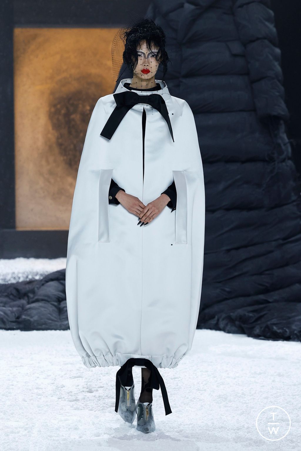 Fashion Week New York Fall/Winter 2024 look 27 from the Thom Browne collection womenswear