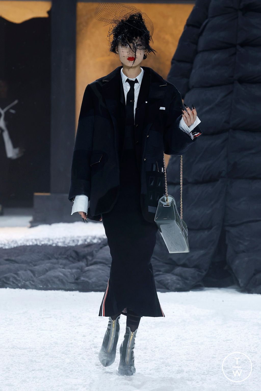 Fashion Week New York Fall/Winter 2024 look 32 from the Thom Browne collection womenswear
