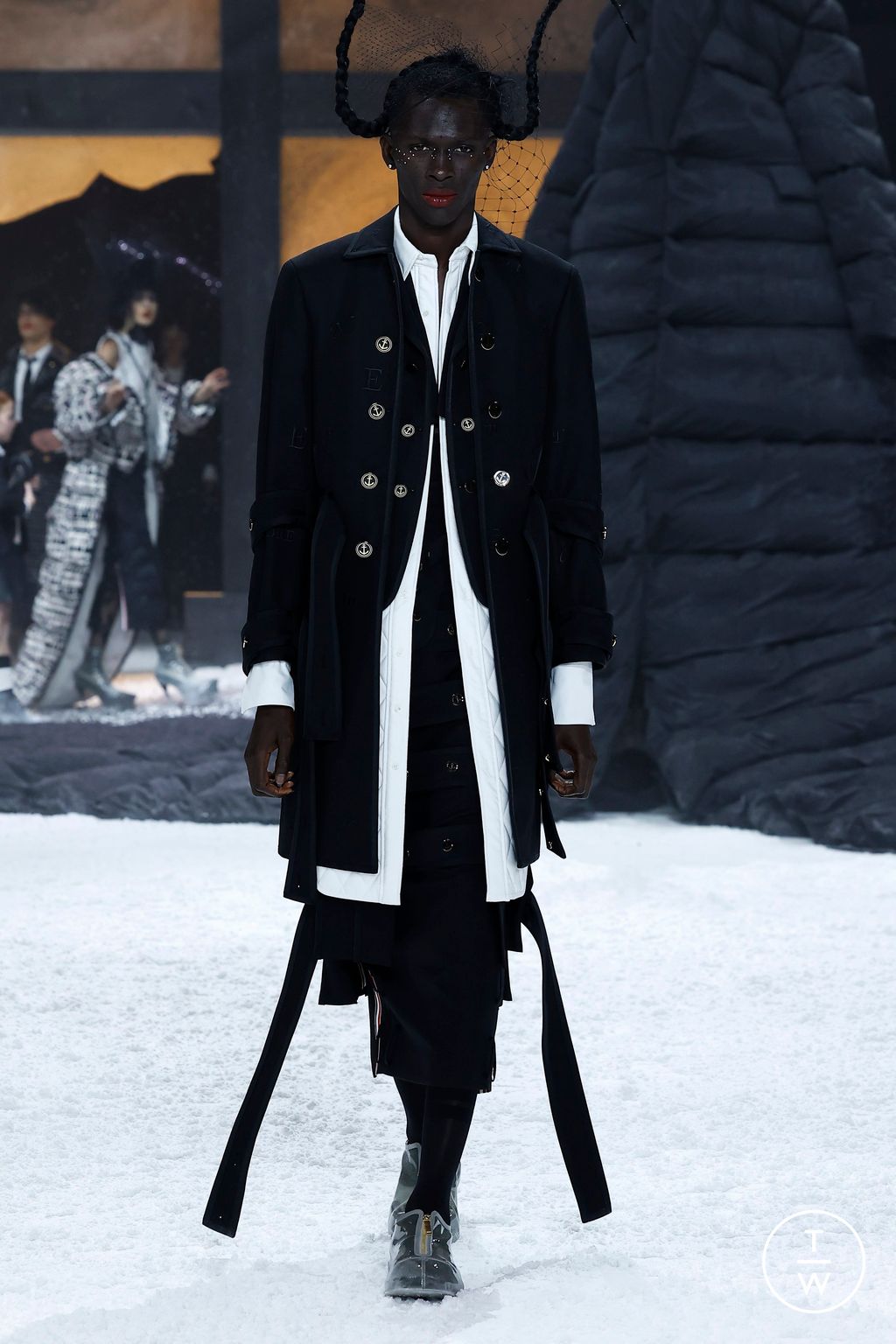 Fashion Week New York Fall/Winter 2024 look 33 from the Thom Browne collection 女装
