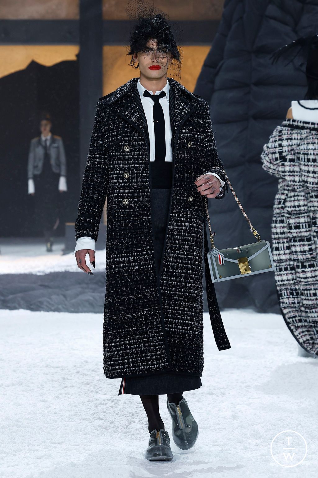 Fashion Week New York Fall/Winter 2024 look 35 from the Thom Browne collection 女装