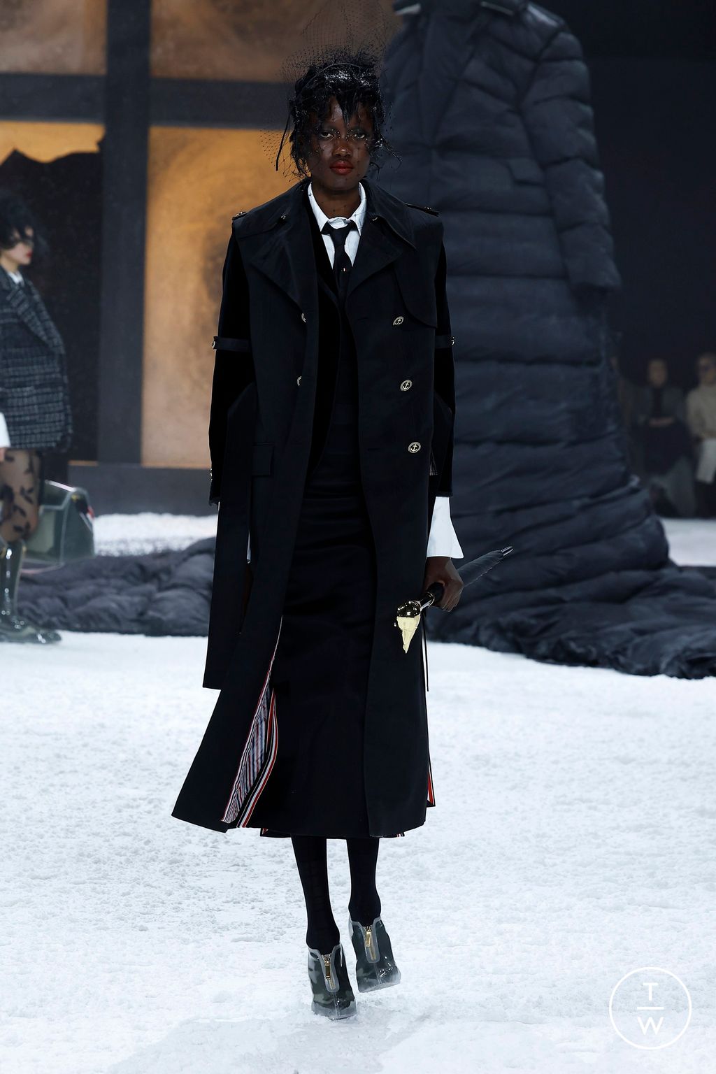 Fashion Week New York Fall/Winter 2024 look 39 from the Thom Browne collection womenswear