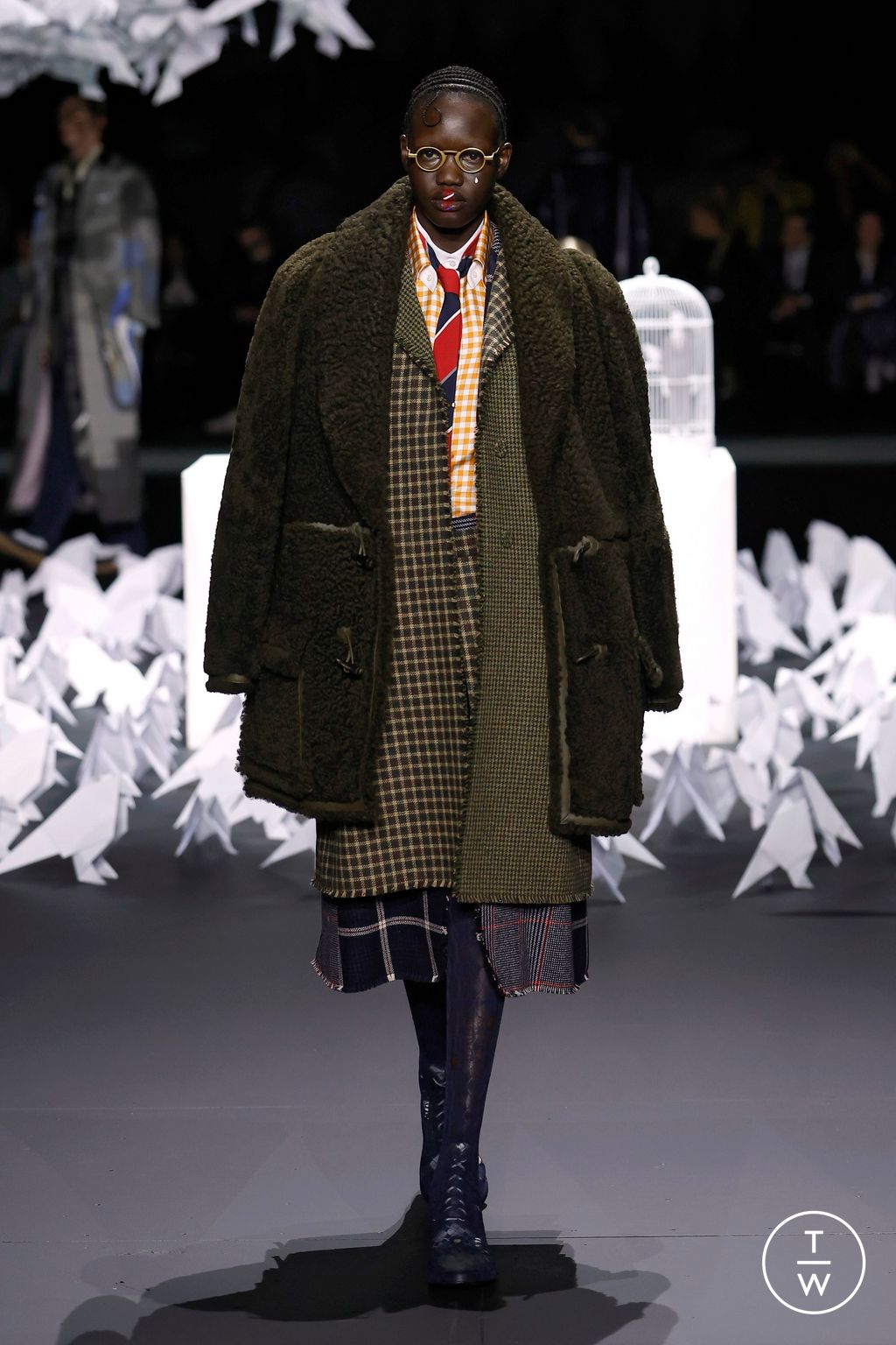 Fashion Week New York Fall/Winter 2025 look 15 from the Thom Browne collection womenswear
