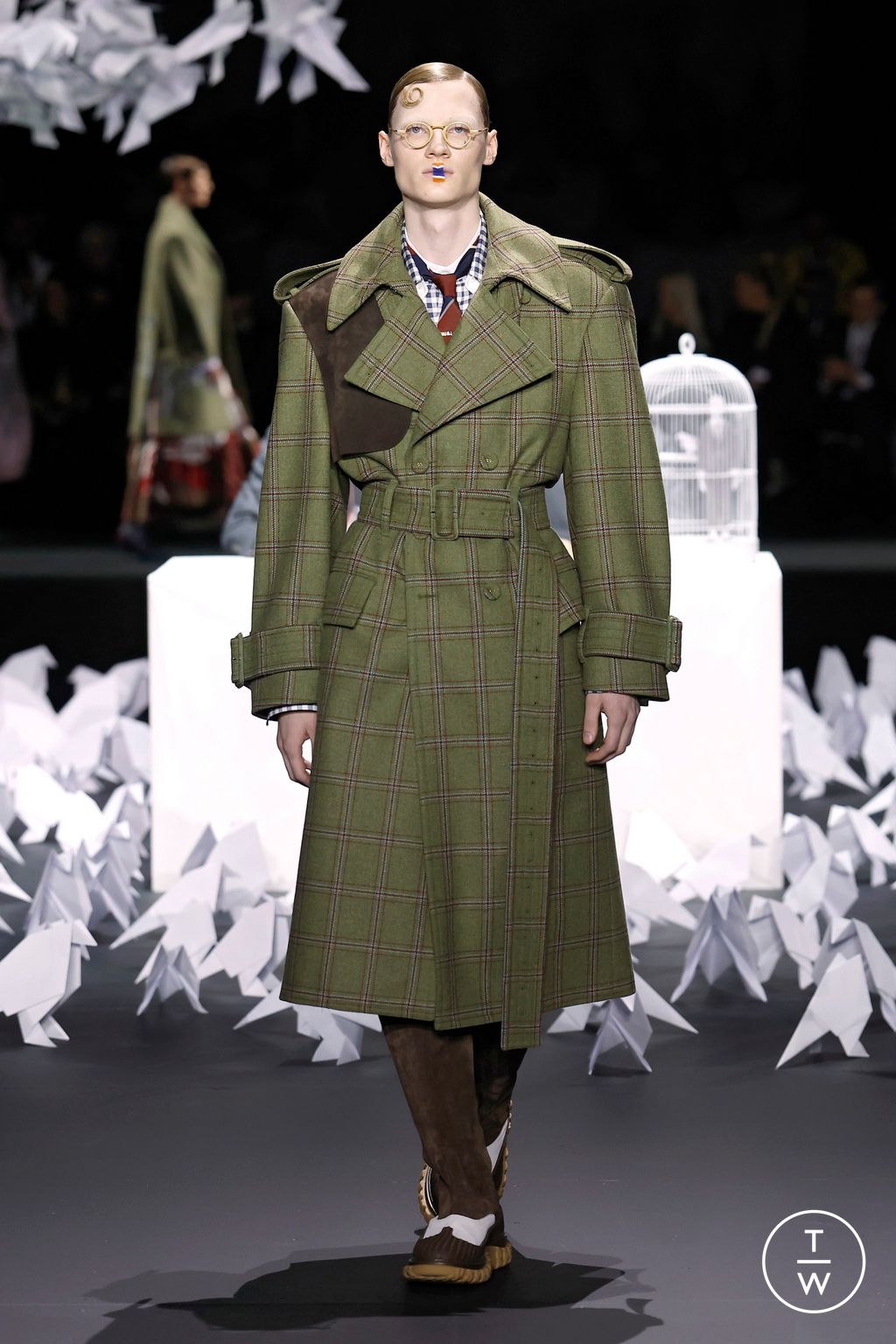 Fashion Week New York Fall/Winter 2025 look 17 from the Thom Browne collection womenswear
