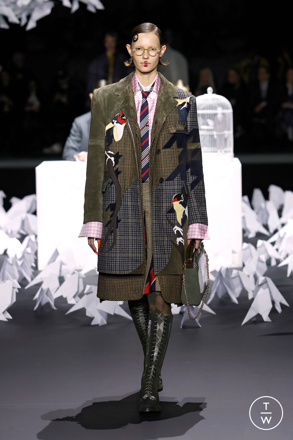 Fashion Week New York Fall/Winter 2025 look 24 from the Thom Browne collection 女装