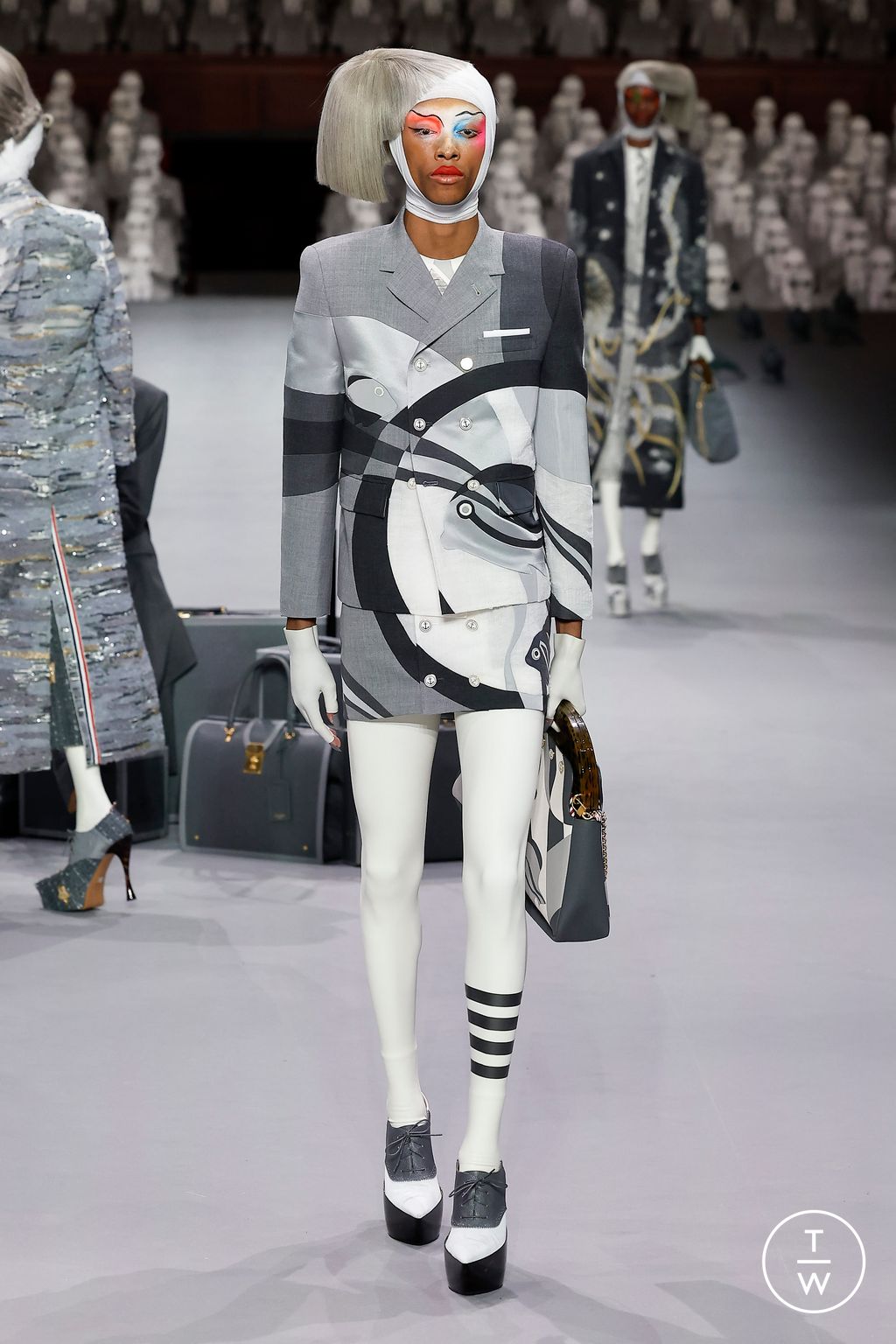 Fashion Week Paris Fall/Winter 2023 look 7 from the Thom Browne collection 高级定制