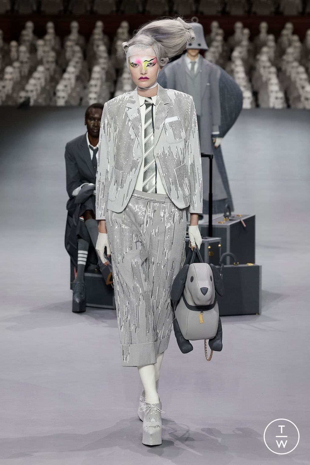 Fashion Week Paris Fall/Winter 2023 look 47 from the Thom Browne collection couture